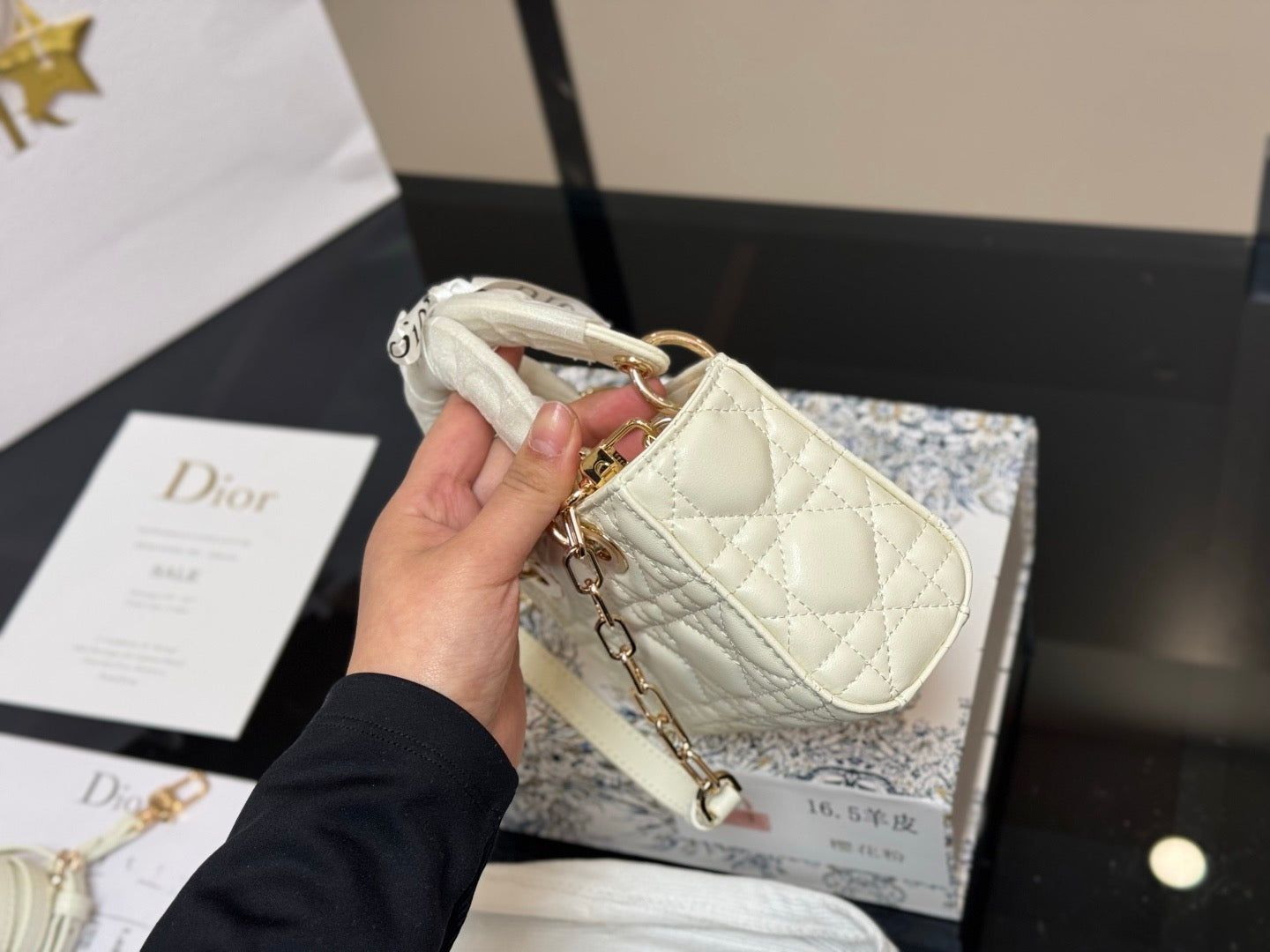 D bag