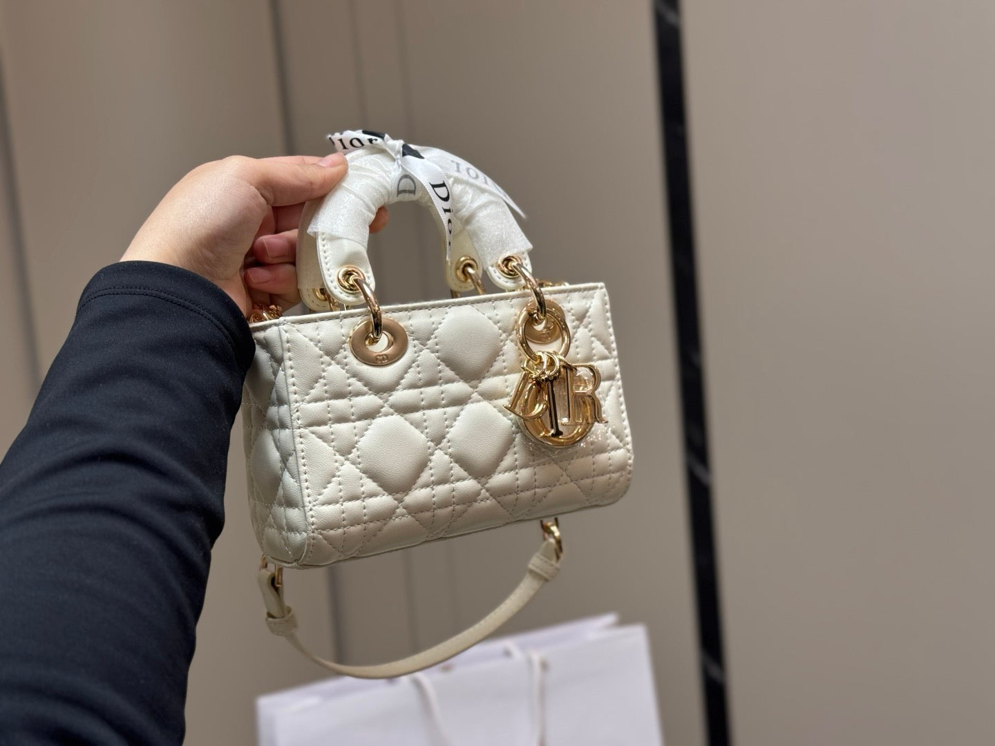 D bag