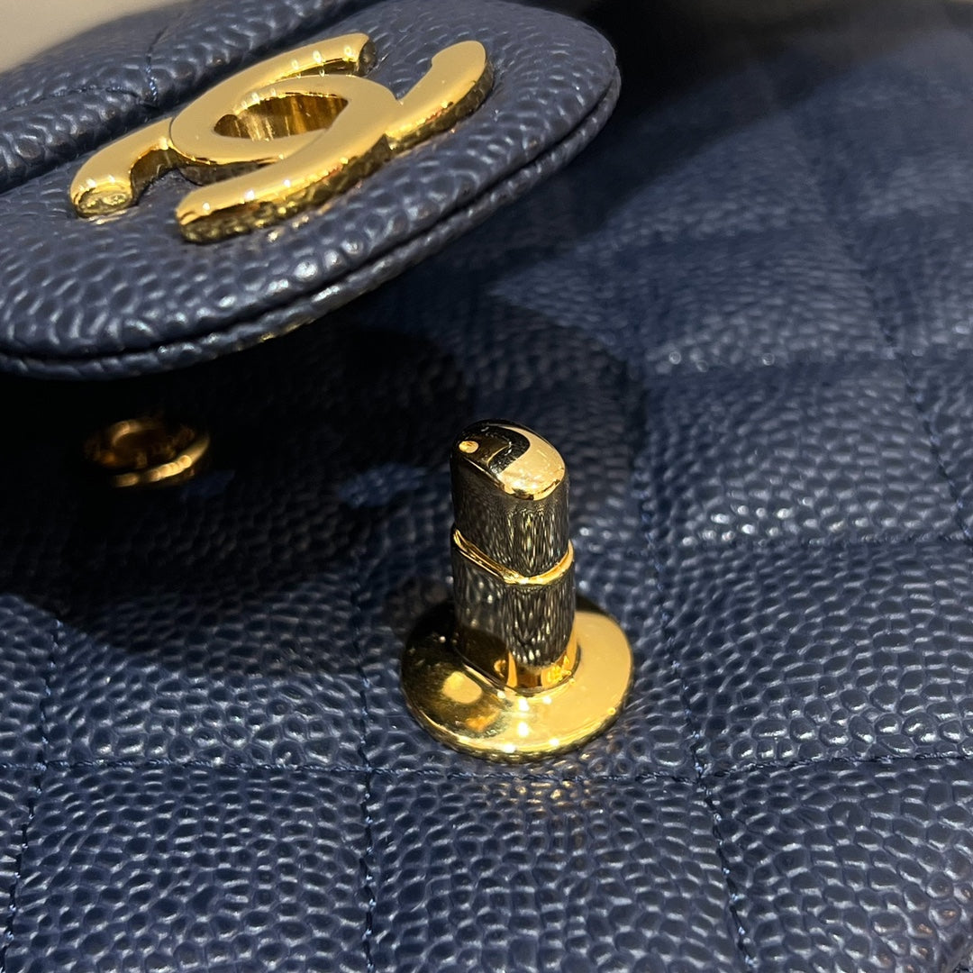 CH CLASSIC 11.12 HANDBAG 25.5 Grained Calfskin Navy Blue