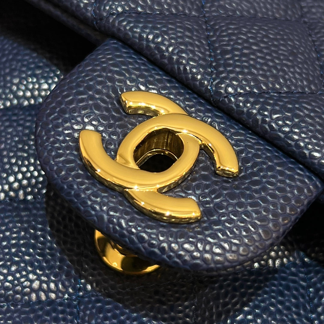 CH CLASSIC 11.12 HANDBAG 25.5 Grained Calfskin Navy Blue