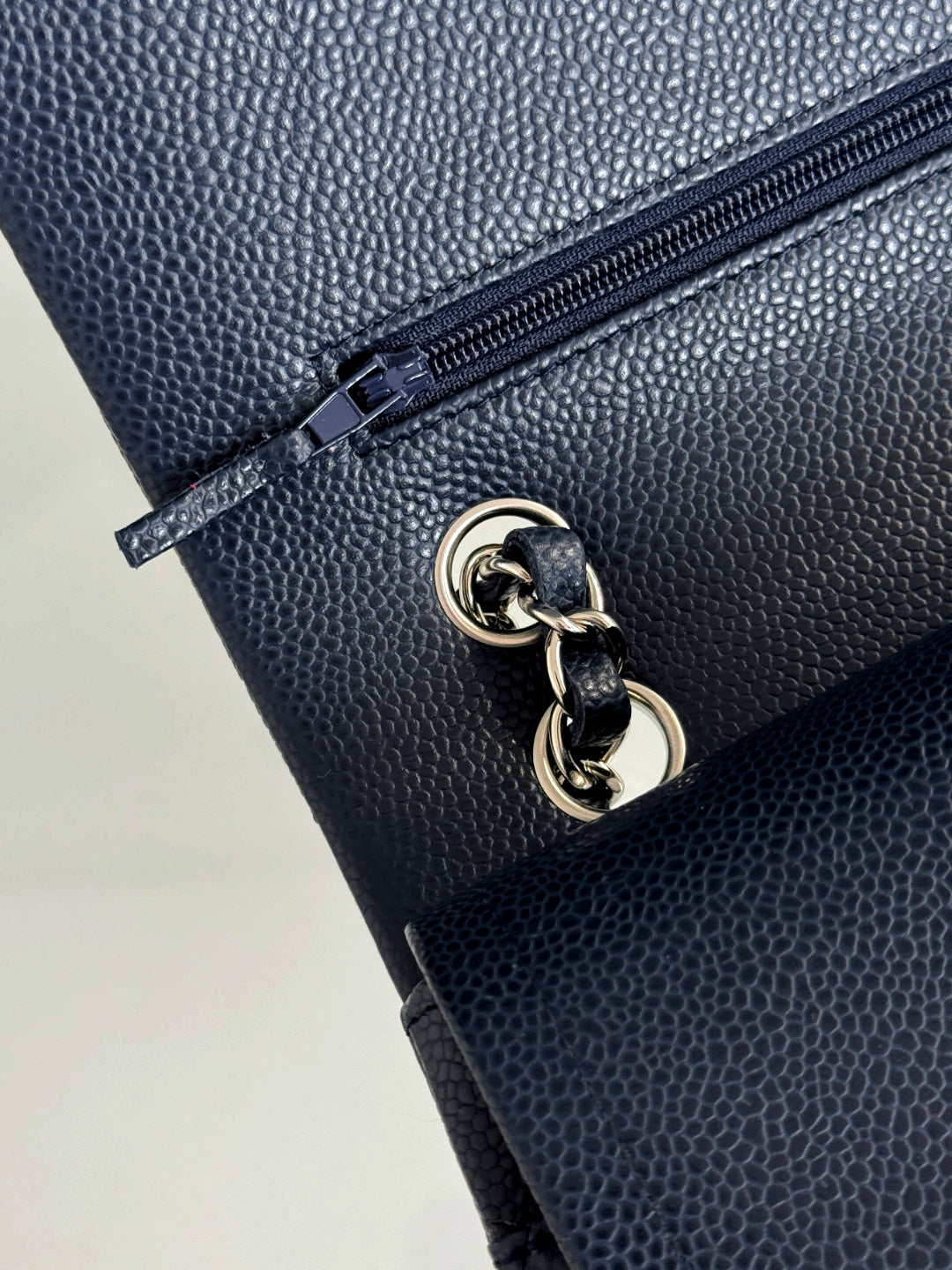 CH CLASSIC 11.12 HANDBAG 25.5 Grained Calfskin Navy Blue