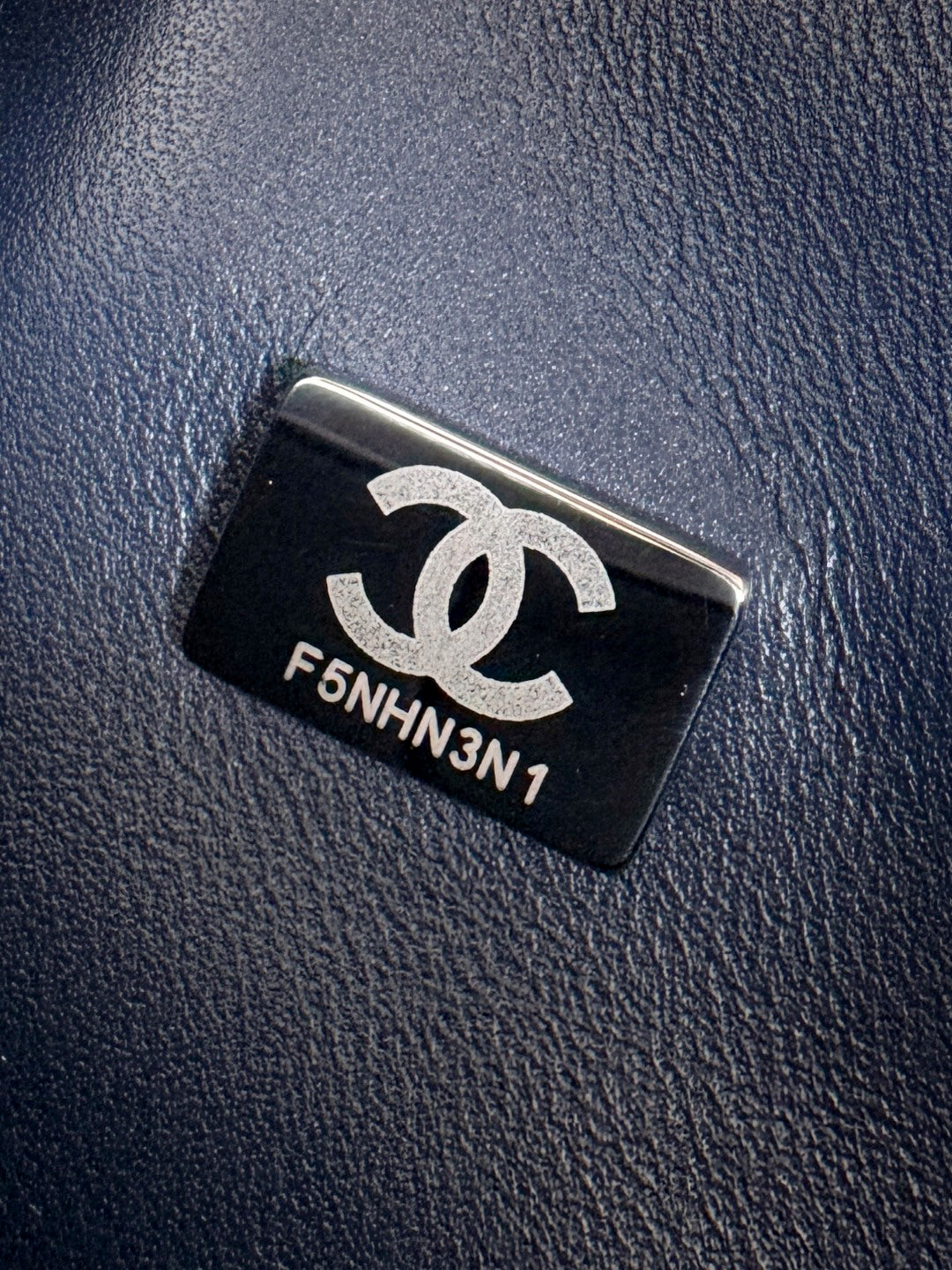 CH CLASSIC 11.12 HANDBAG 25.5 Grained Calfskin Navy Blue