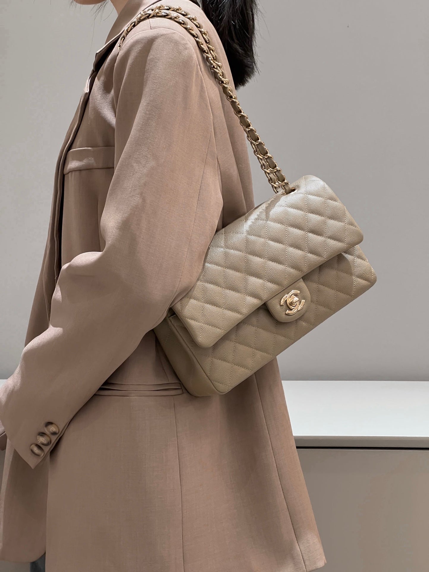 CH CLASSIC 11.12 HANDBAG 25.5 Small Grained Calfskin Chai (Teas)