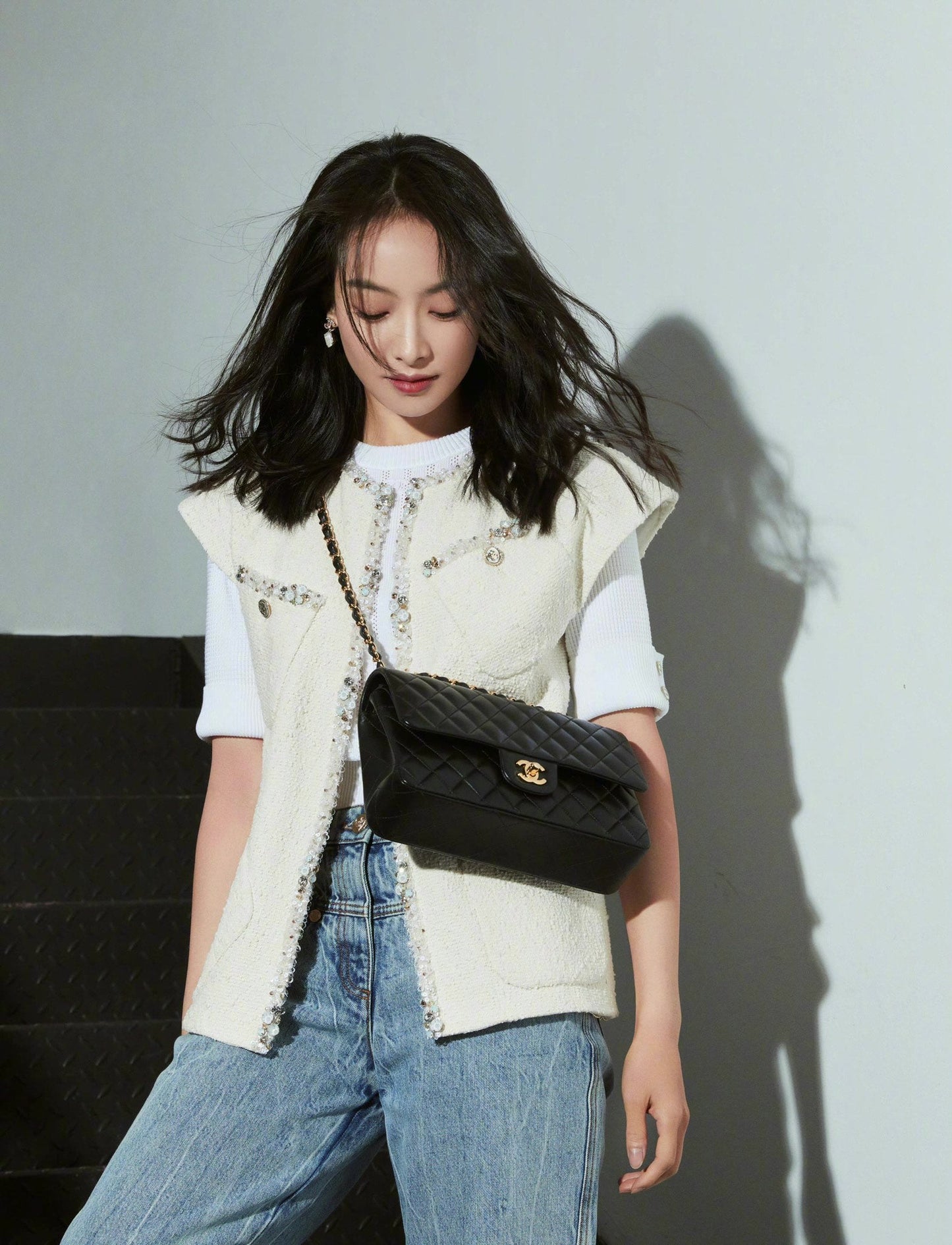 CH CLASSIC 11.12 HANDBAG 25.5 Lambskin Black