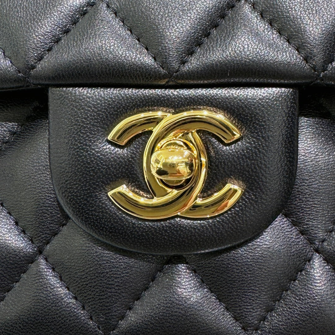 CH CLASSIC 11.12 HANDBAG 25.5 Lambskin Black