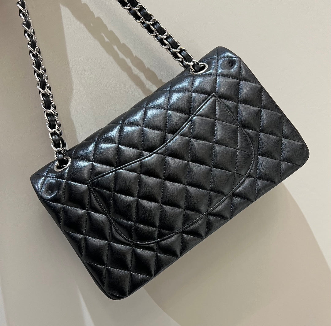 CH CLASSIC 11.12 HANDBAG 25.5 Lambskin Black