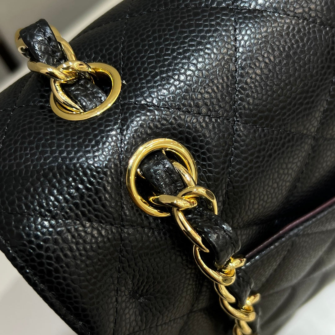 CH MAXI CLASSIC HANDBAG 33 Grained Calfskin Black