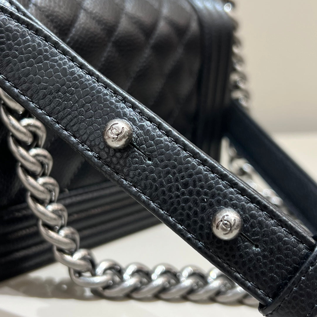 CH SMALL BOY HANDBAG 20 Grained Calfskin Black