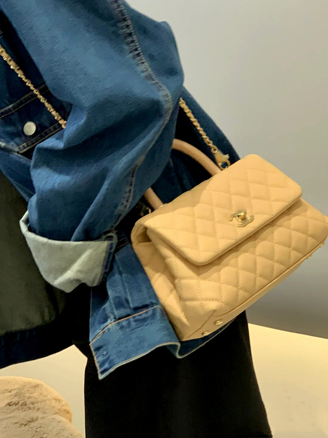 CH FLAP BAG WITH TOP HANDLE 24 Small Grained Calfskin Light Teas