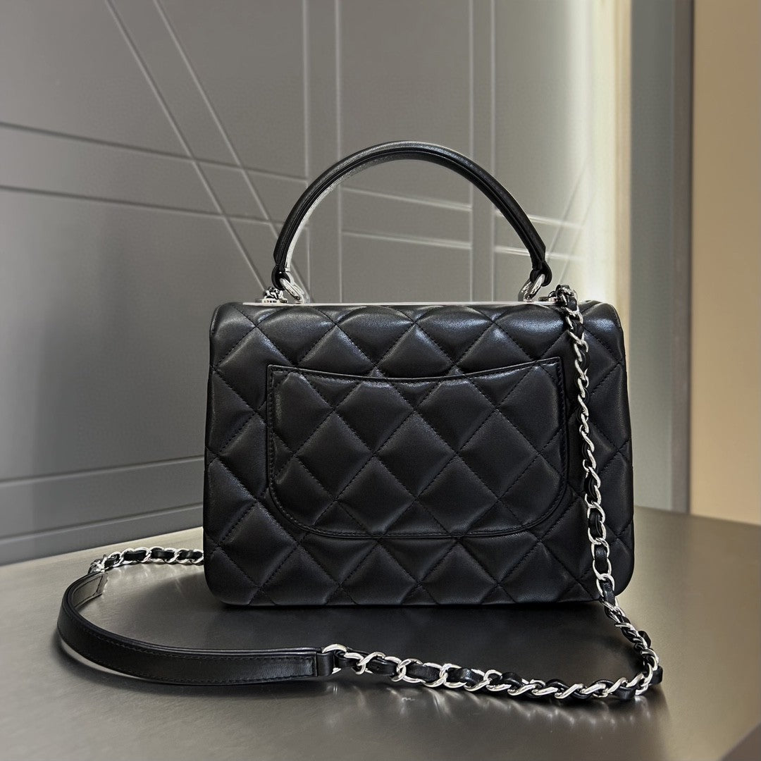 CH FLAP BAG WITH TOP HANDLE Trendy cc Lambskin Black
