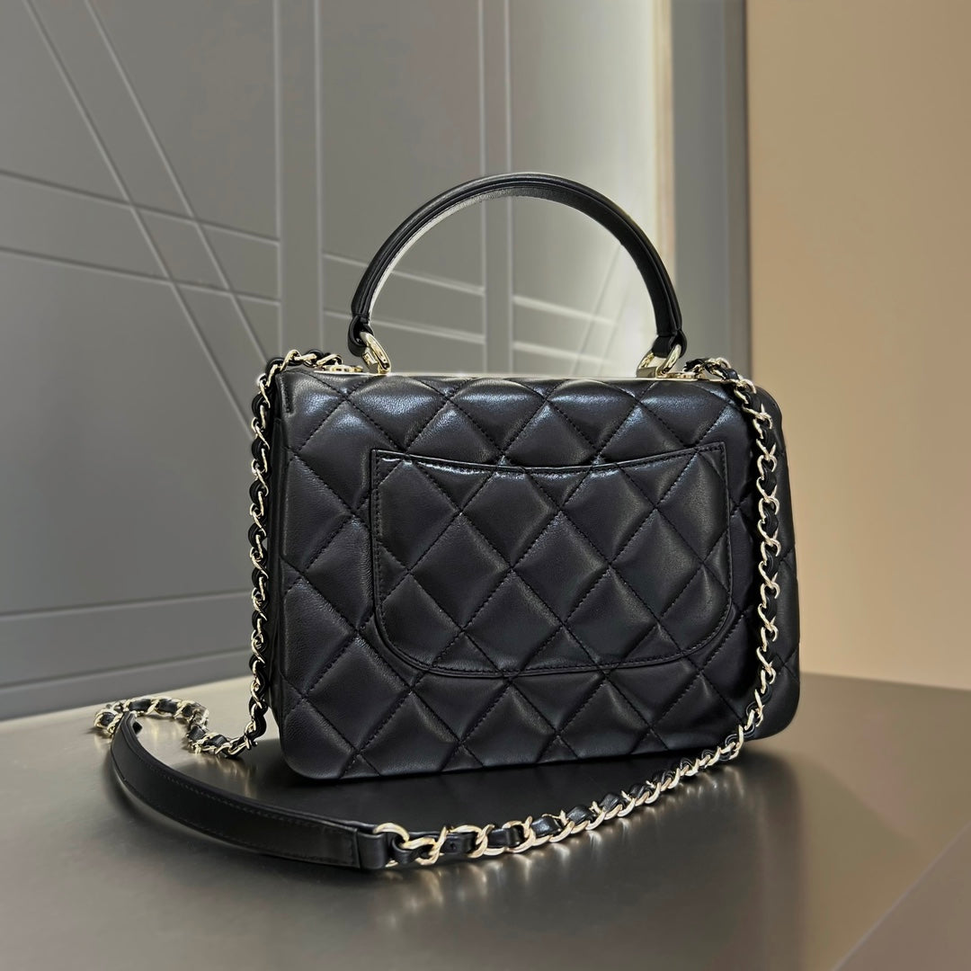 CH FLAP BAG WITH TOP HANDLE Trendy cc Lambskin Black