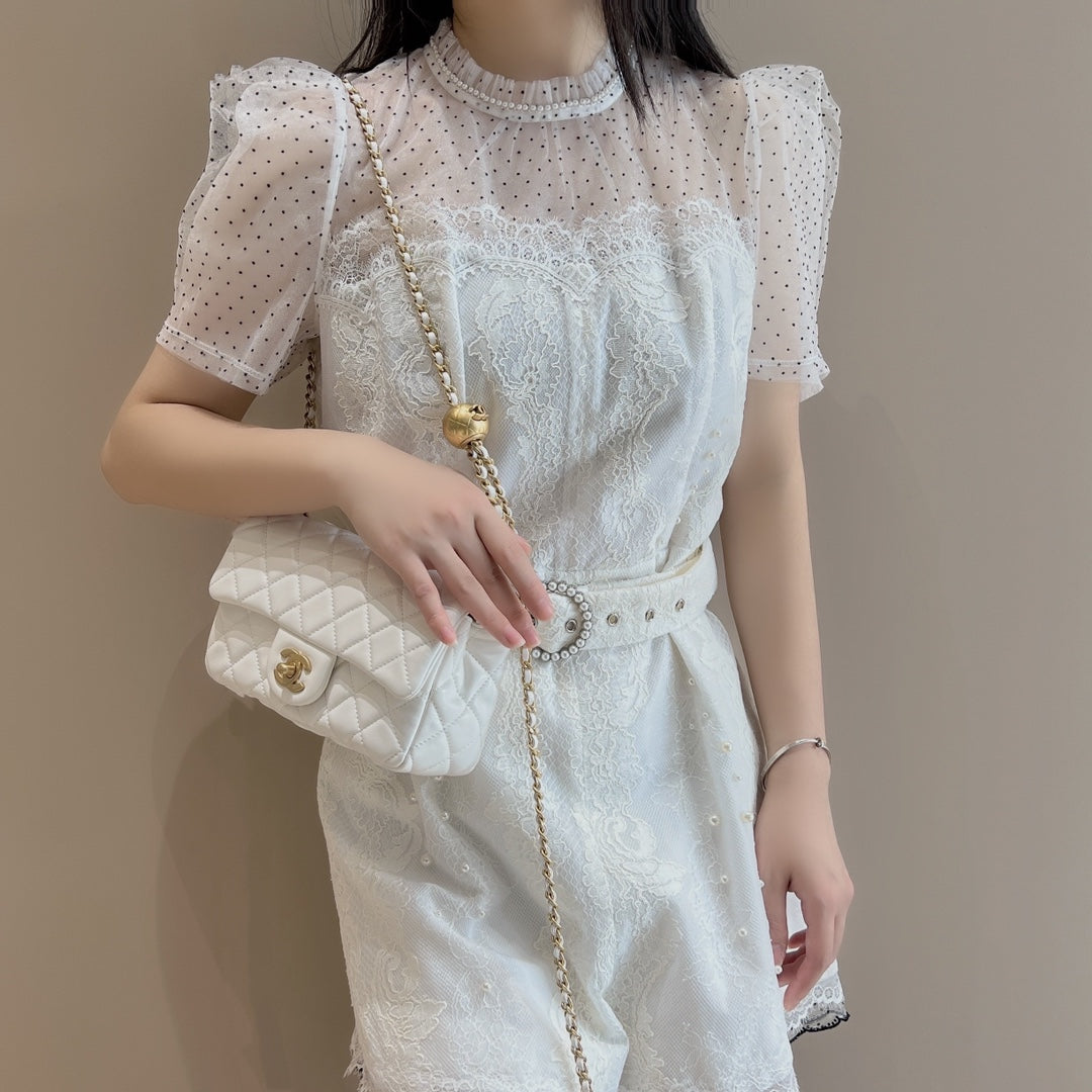 CH CF20 Golden Globe CLASSIC HANDBAG Lambskin White