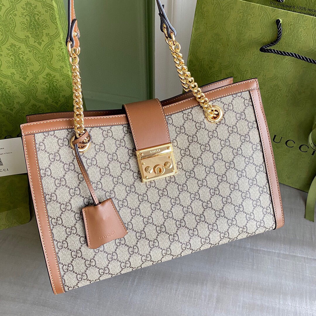 GC Padlock medium shoulder bag tote Beige/ebony GG Supreme canvas, with brown leather detail