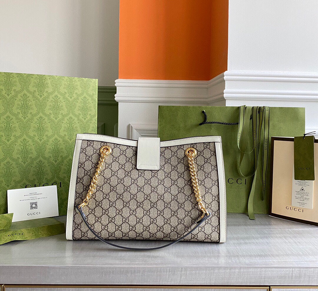 GC Padlock medium shoulder bag tote Beige/ebony GG Supreme canvas, with brown leather detail