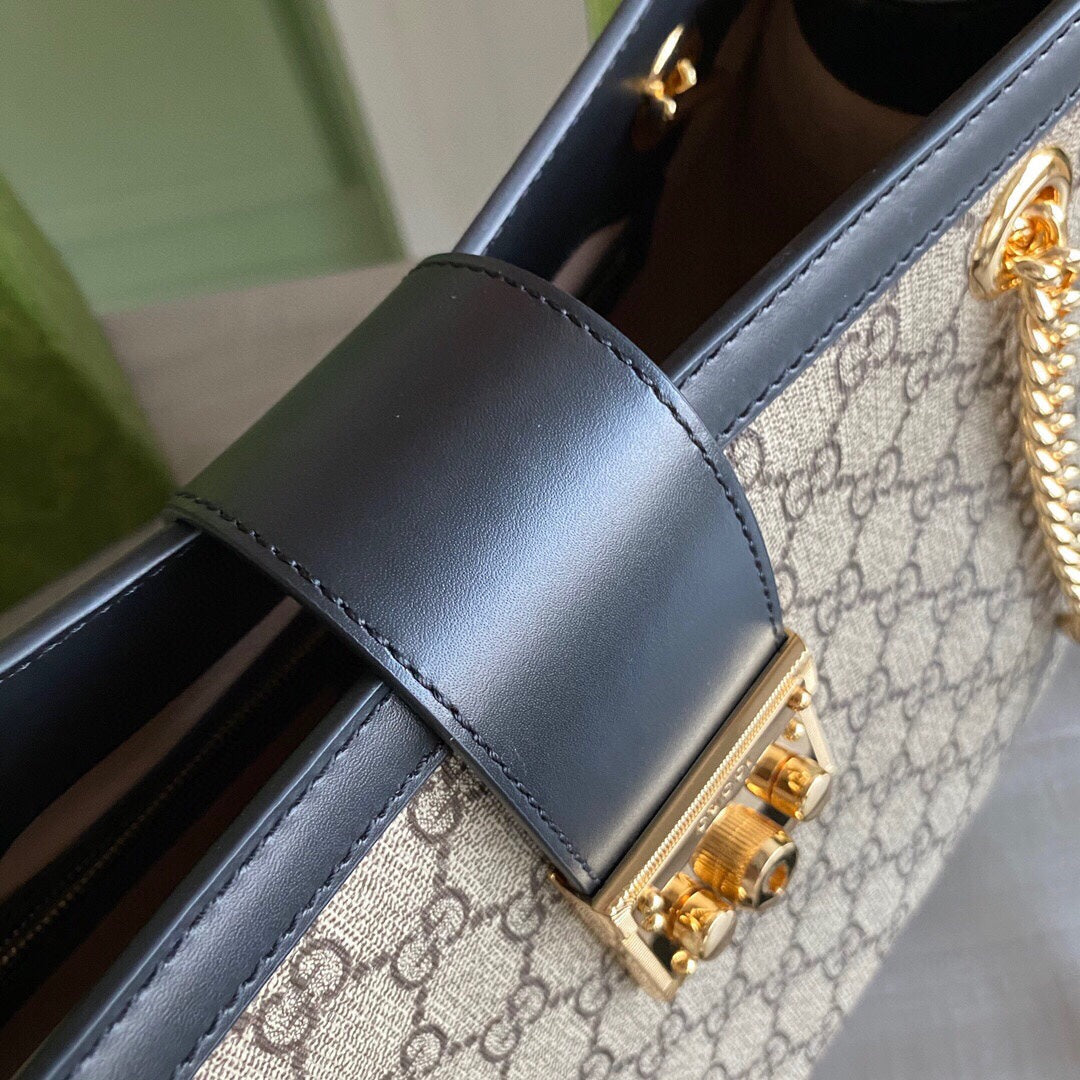 GC Padlock medium shoulder bag tote Beige/ebony GG Supreme canvas, with brown leather detail