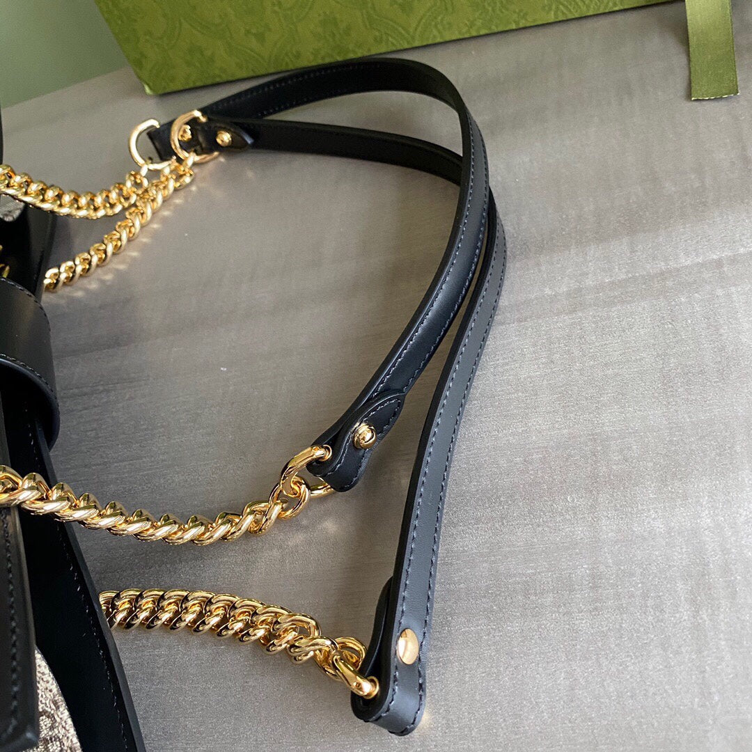 GC Padlock medium shoulder bag tote Beige/ebony GG Supreme canvas, with brown leather detail