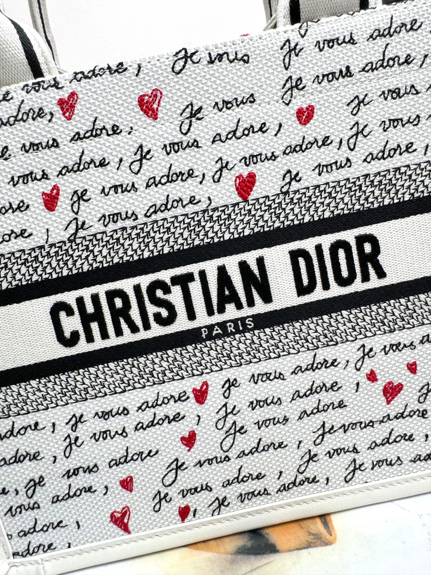 DO Dioramour Small Book Tote White Embroidery with Black and Red Je Vous Adore Motif and