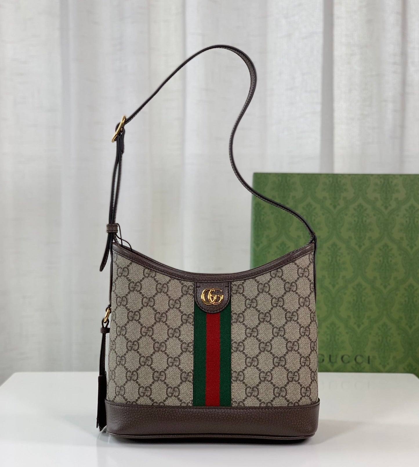 GC Ophidia medium shoulder bag