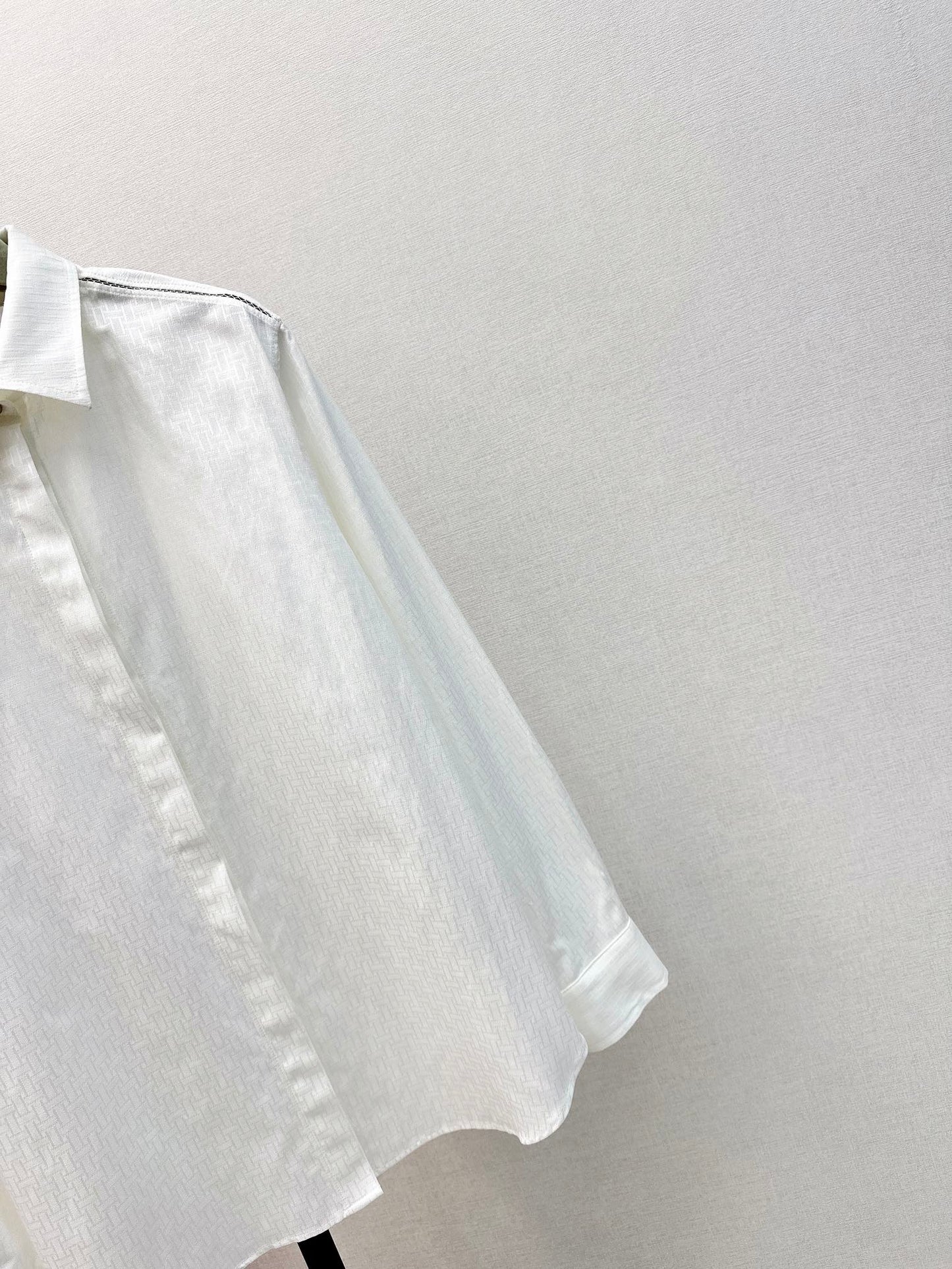 herm 25ss jacquard buttons shirt