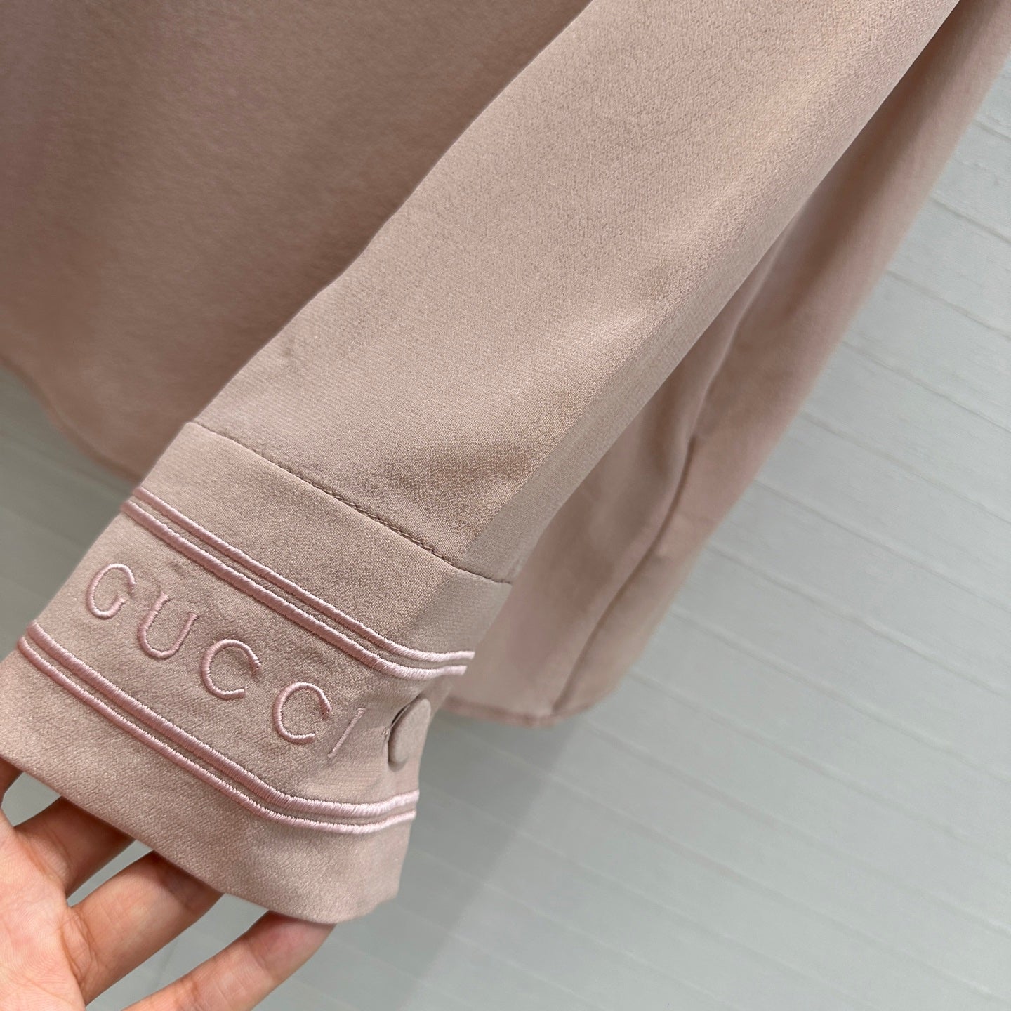 gucc 25ss silk shirt