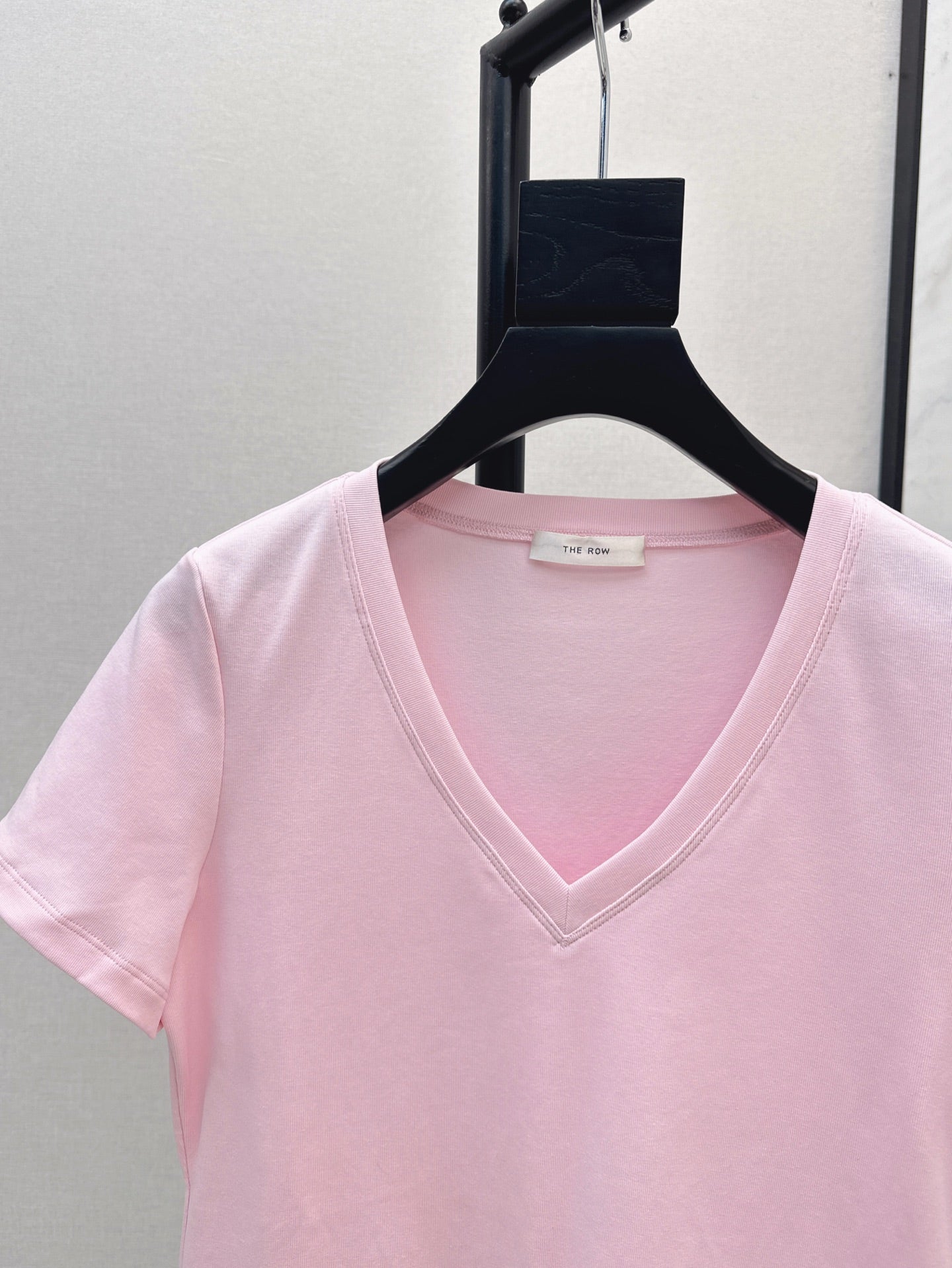 row 25ss V neck t-shirt