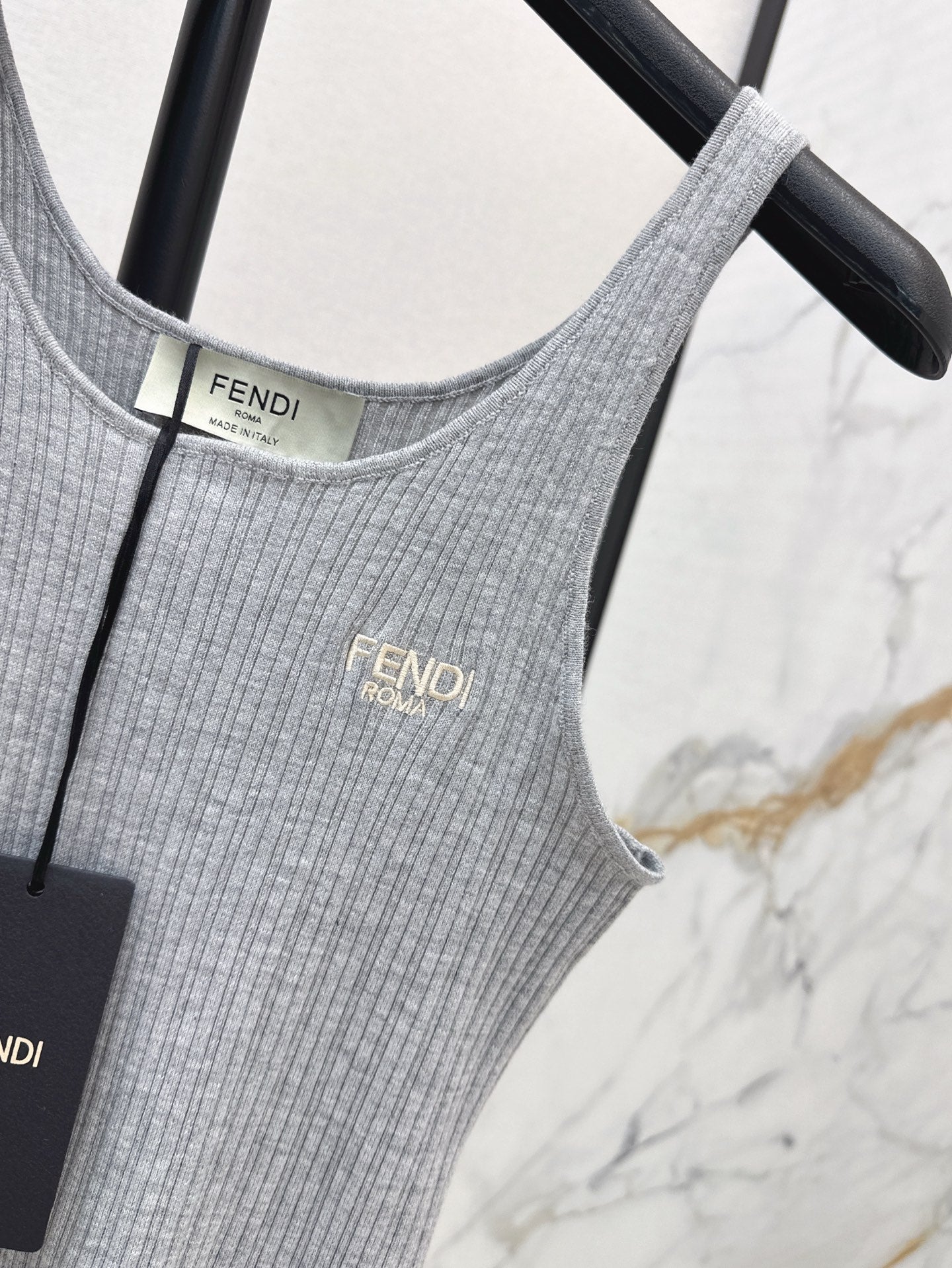 fend 25ss knitted vest