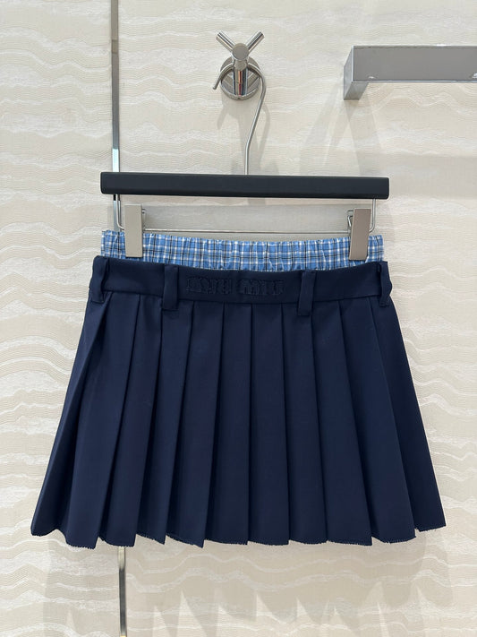 m 25ss pleated skirt