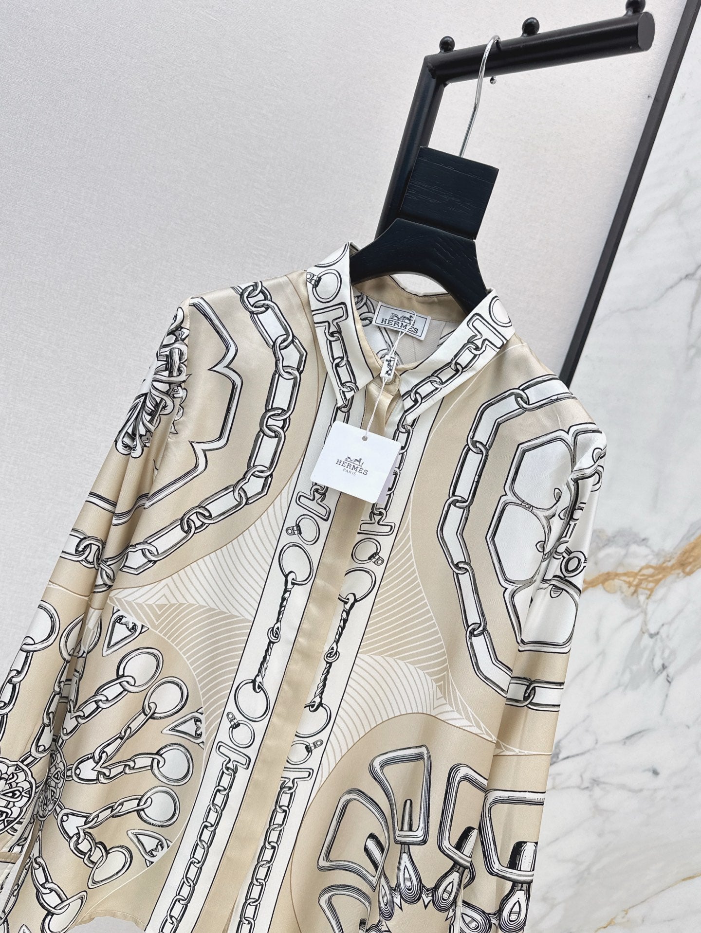 Herm 25ss silk buttons shirt