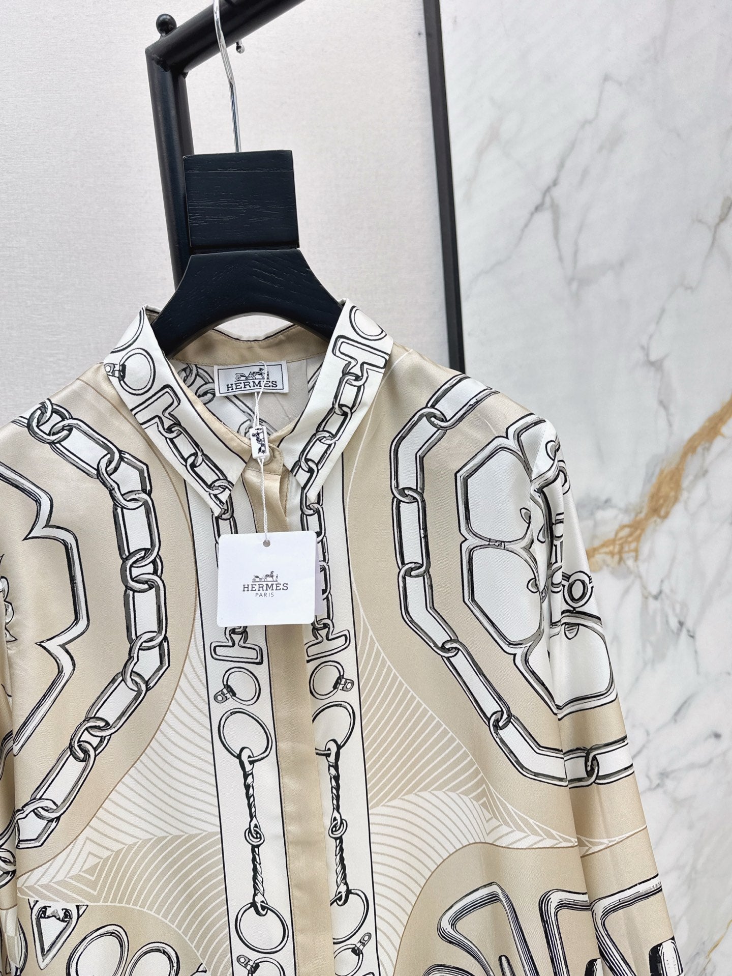 Herm 25ss silk buttons shirt