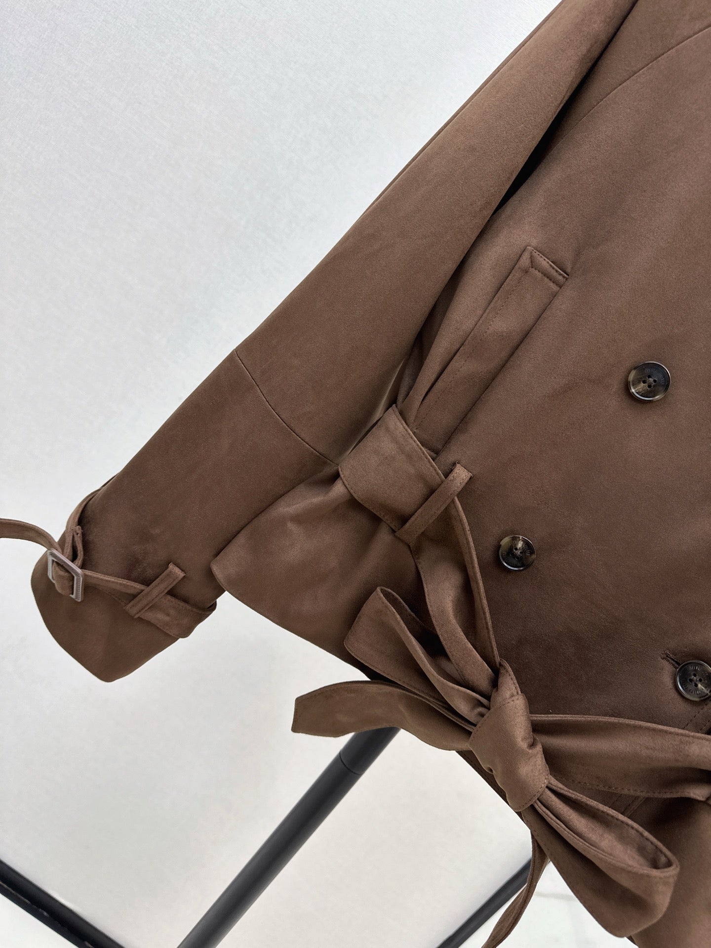 miu 25ss short trench coat