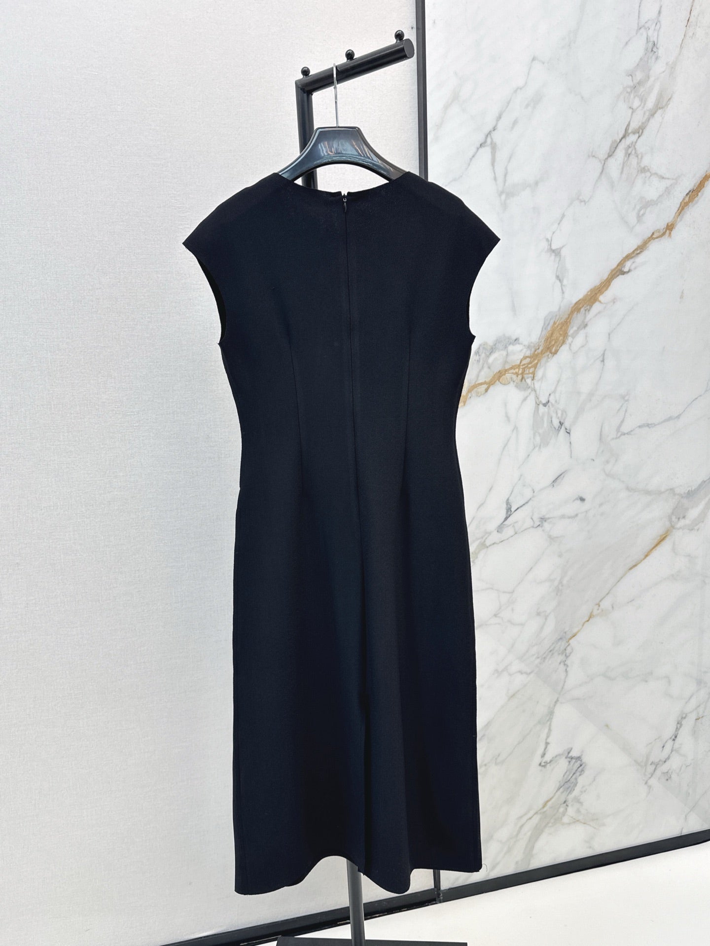Saint lau 25ss sleeveless dress