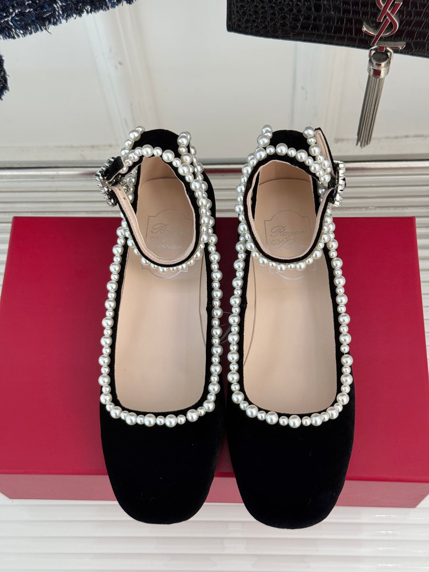 Roger Vi pearls ballerina shoes