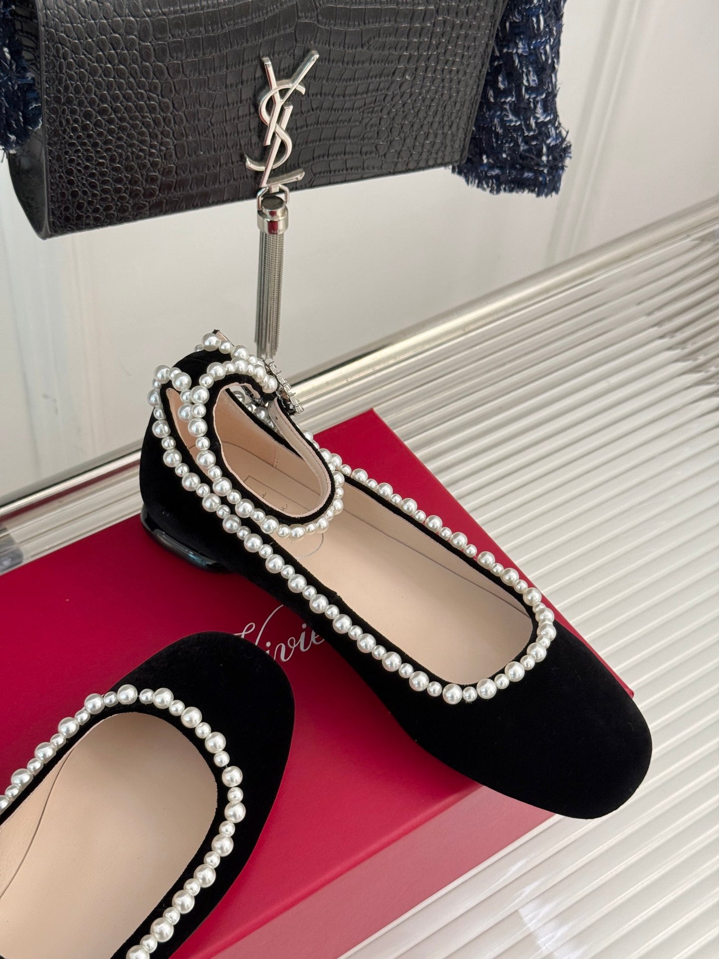 Roger Vi pearls ballerina shoes