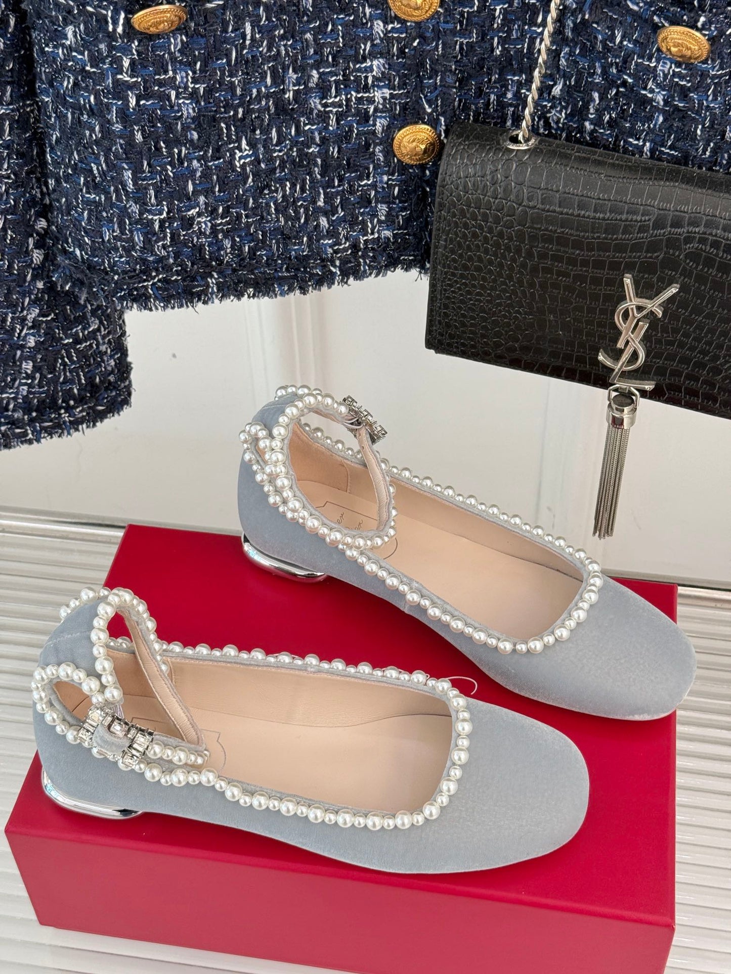 Roger Vi pearls ballerina shoes