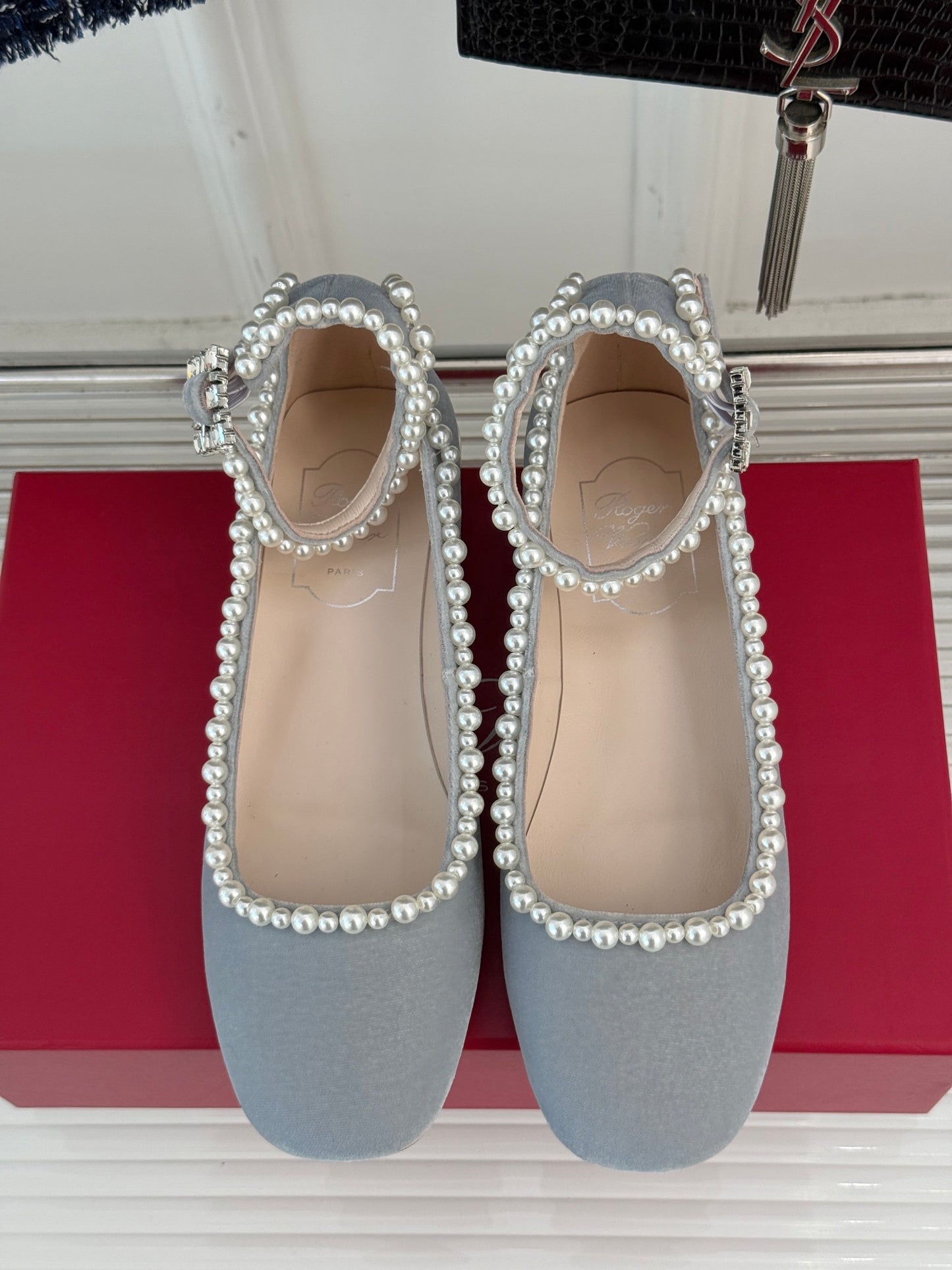 Roger Vi pearls ballerina shoes
