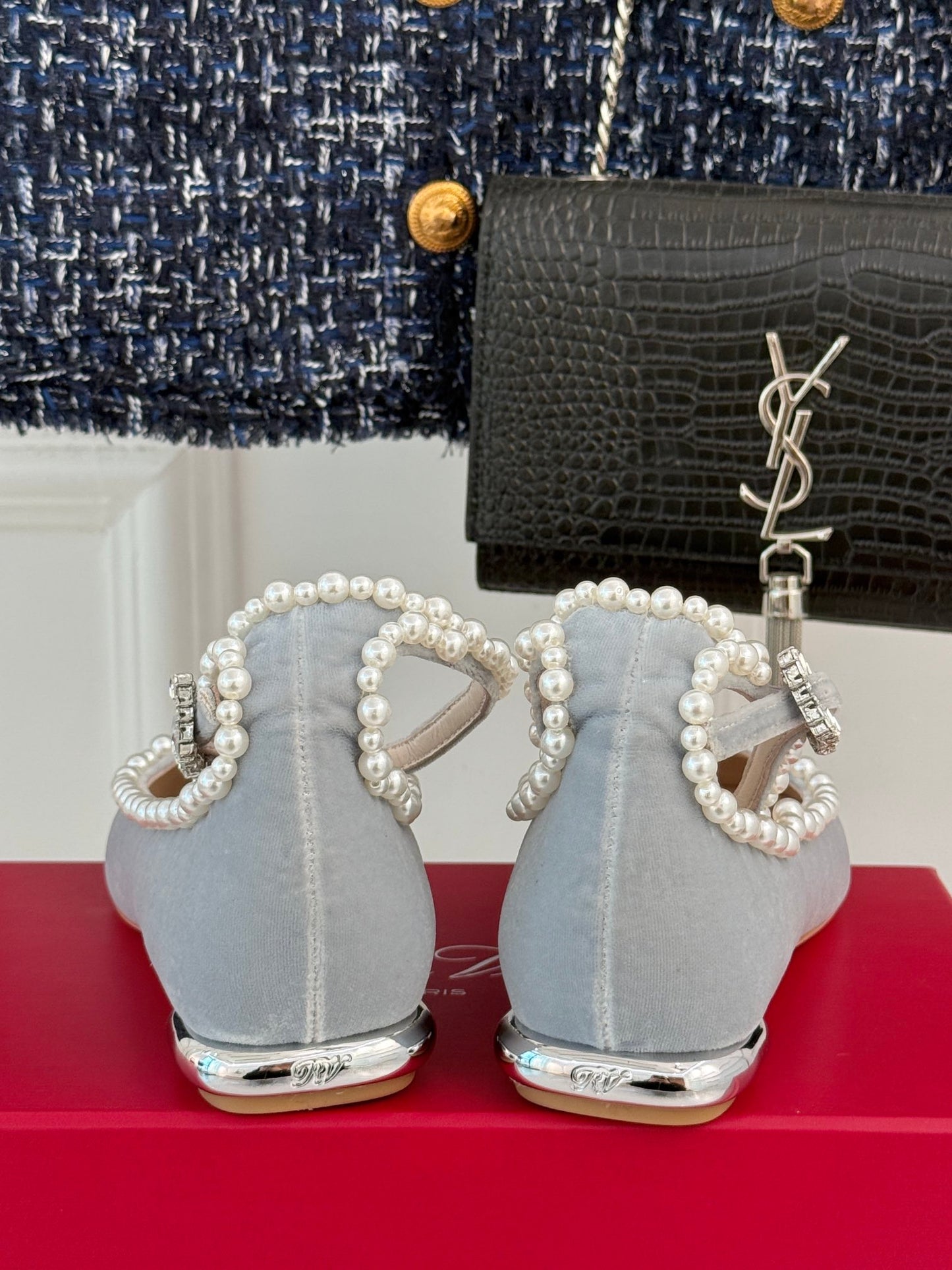 Roger Vi pearls ballerina shoes