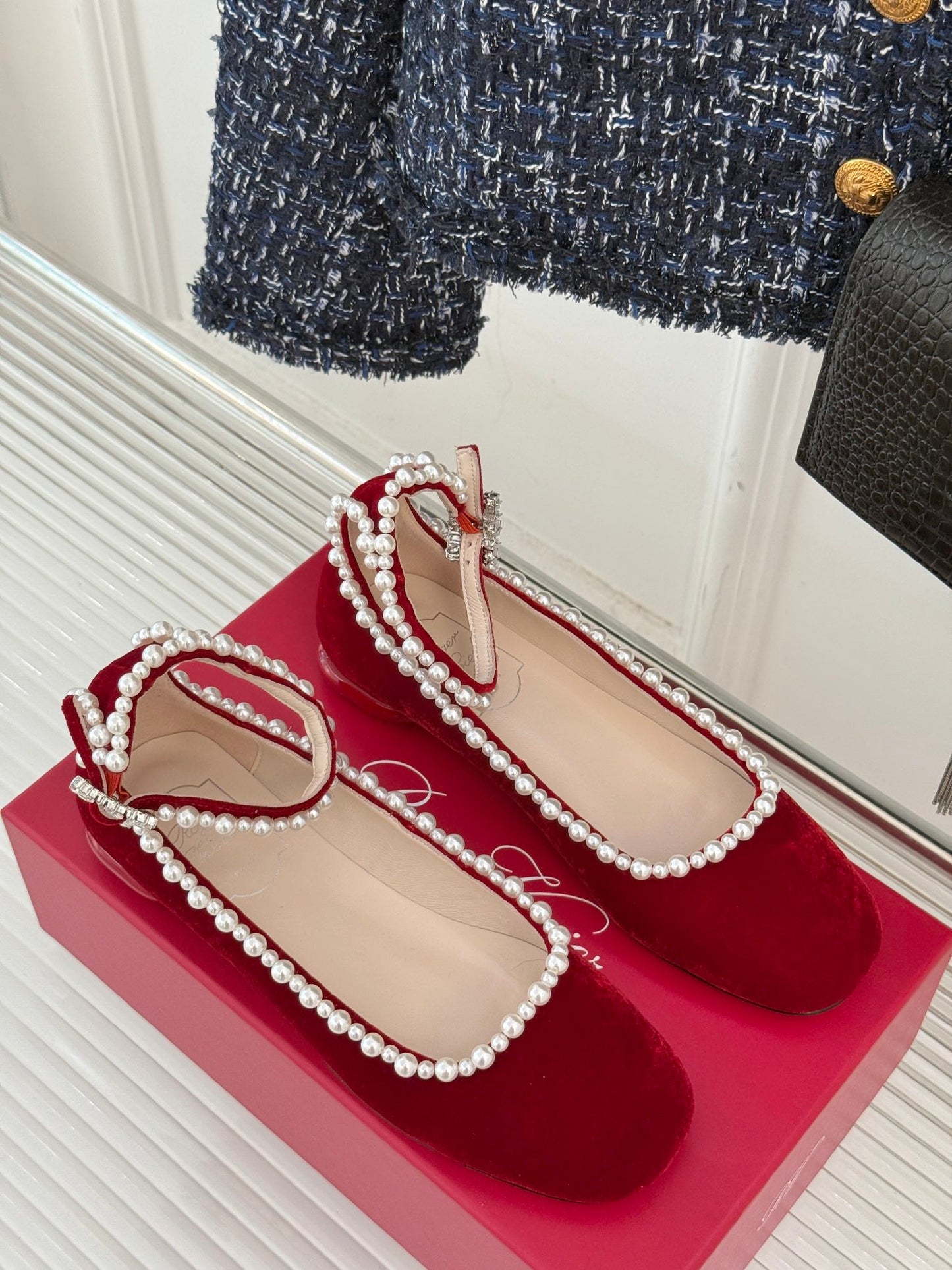 Roger Vi pearls ballerina shoes