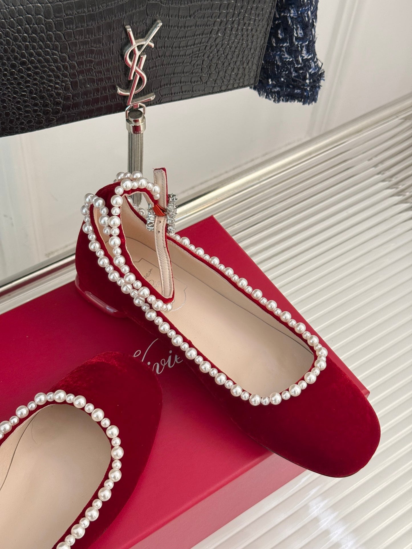 Roger Vi pearls ballerina shoes