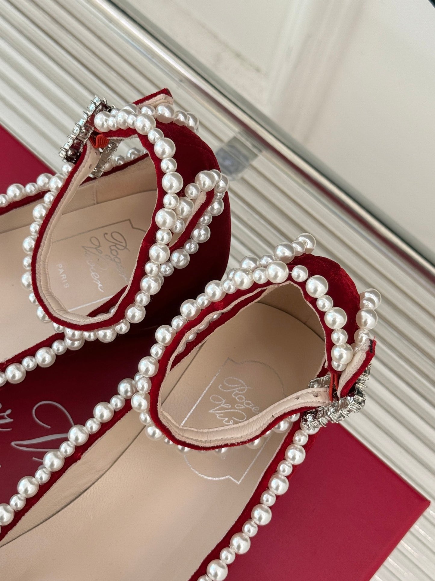 Roger Vi pearls ballerina shoes