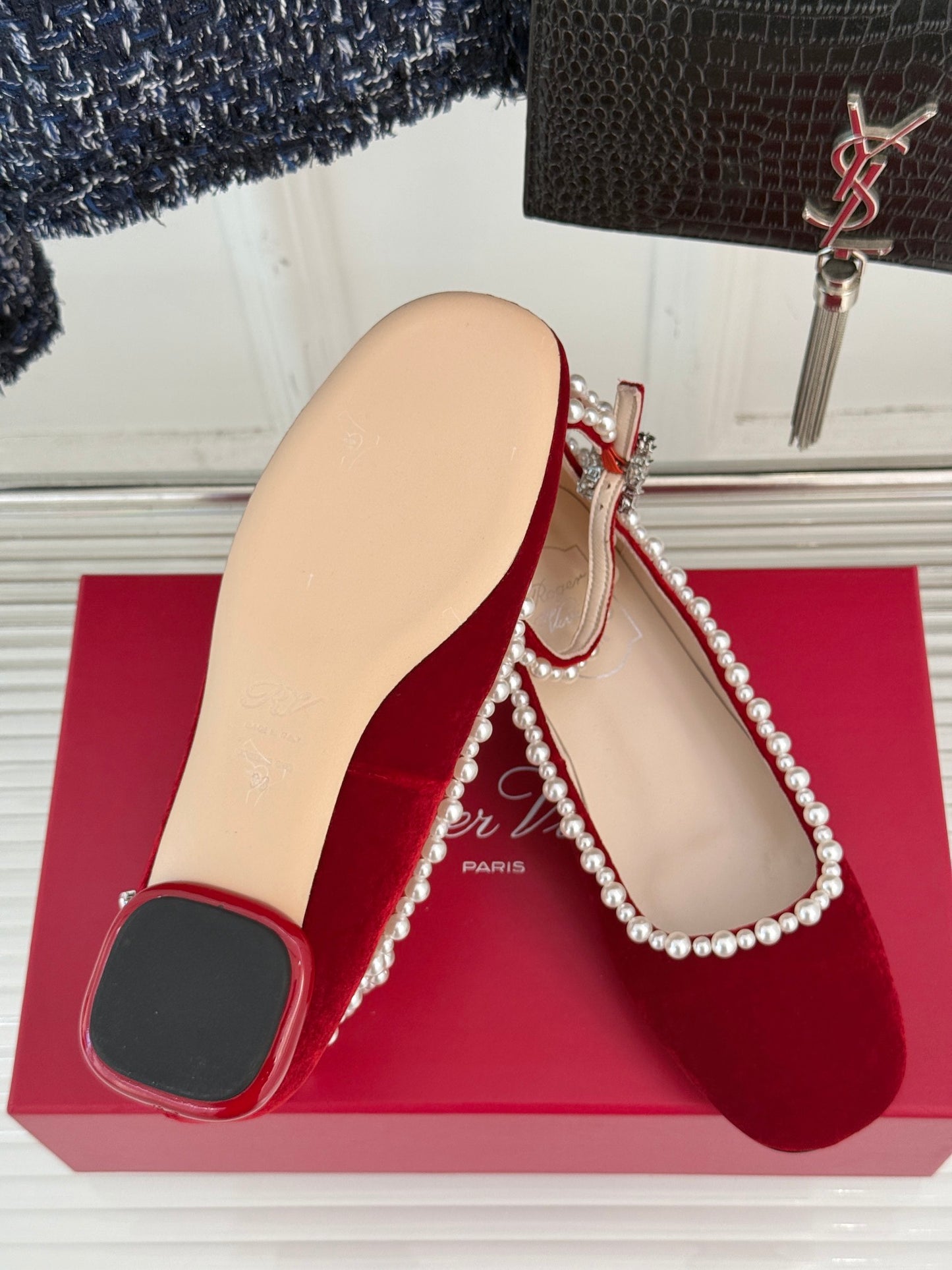 Roger Vi pearls ballerina shoes