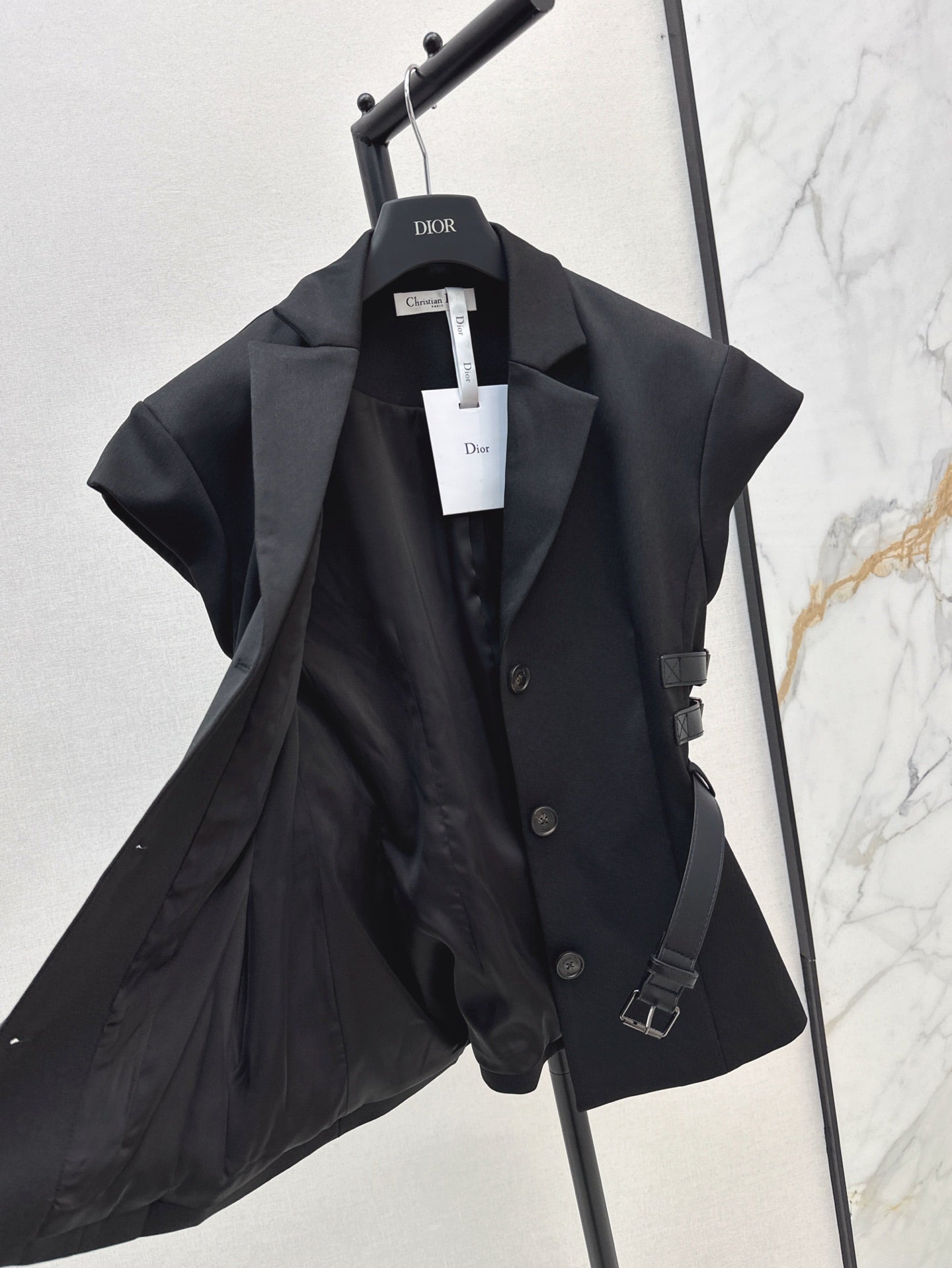 Dio 25ss sleeveless blazer