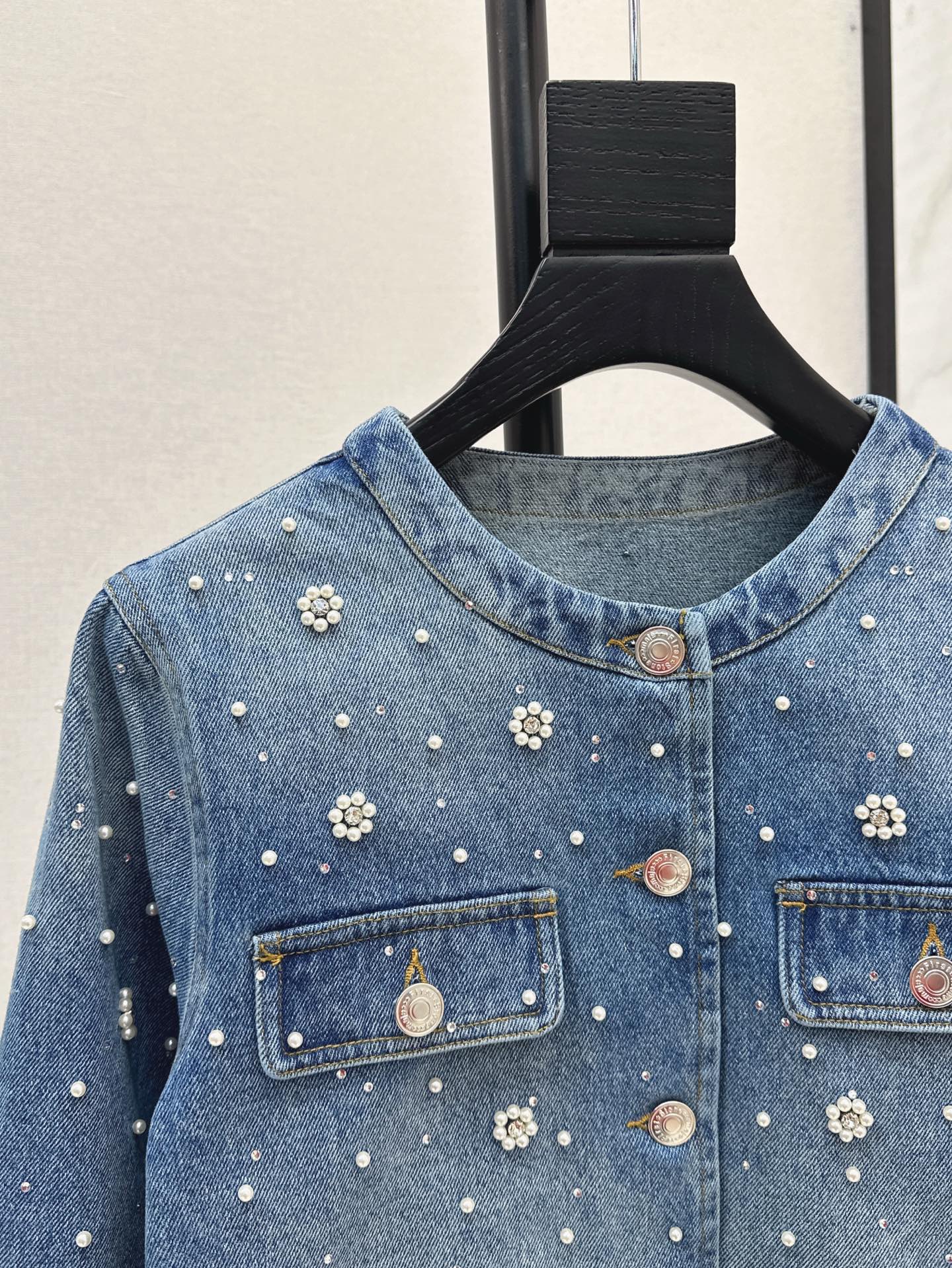 maj 25ss beaded denim jacket