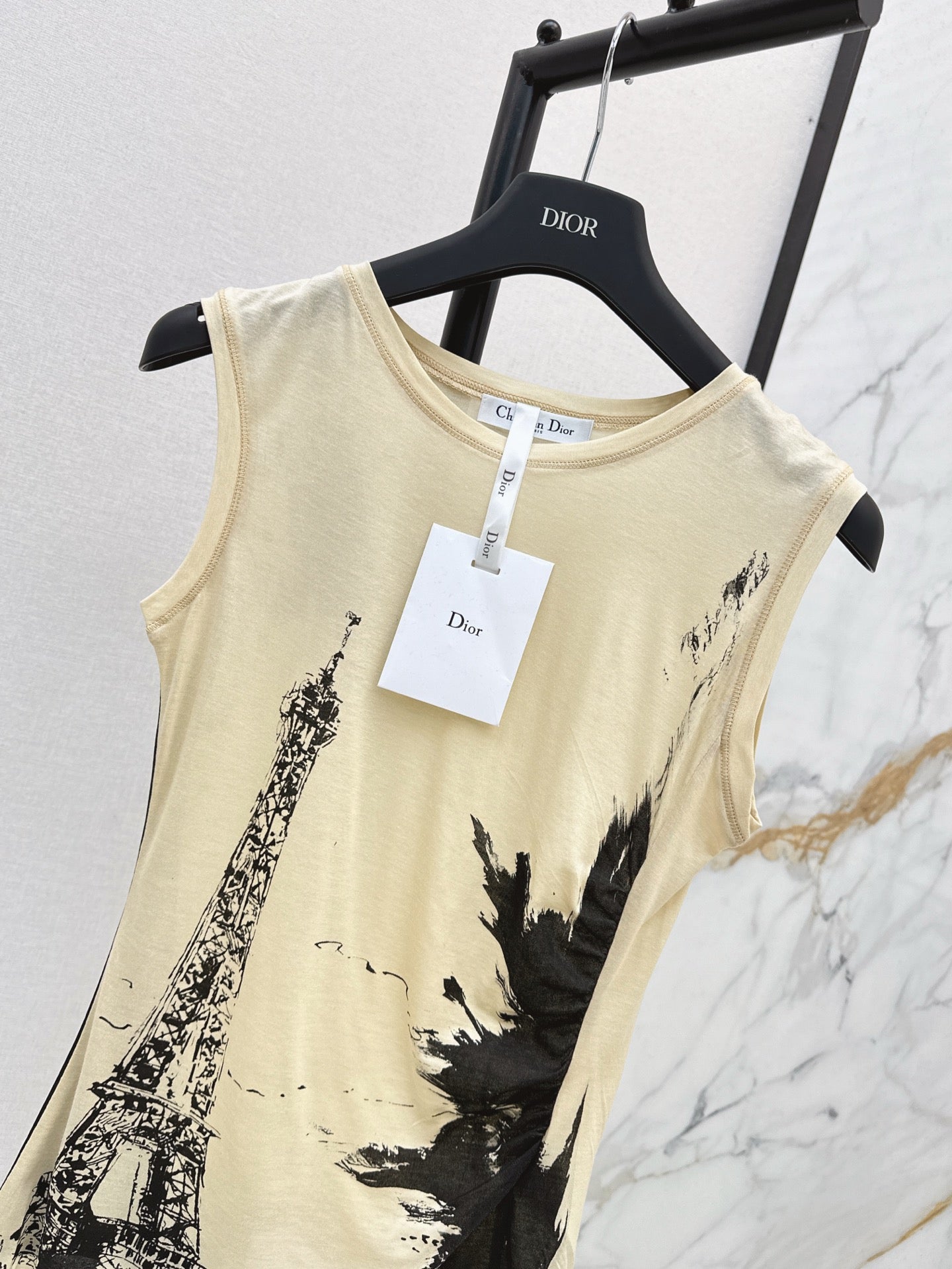 Dio 25ss printed sleeveless