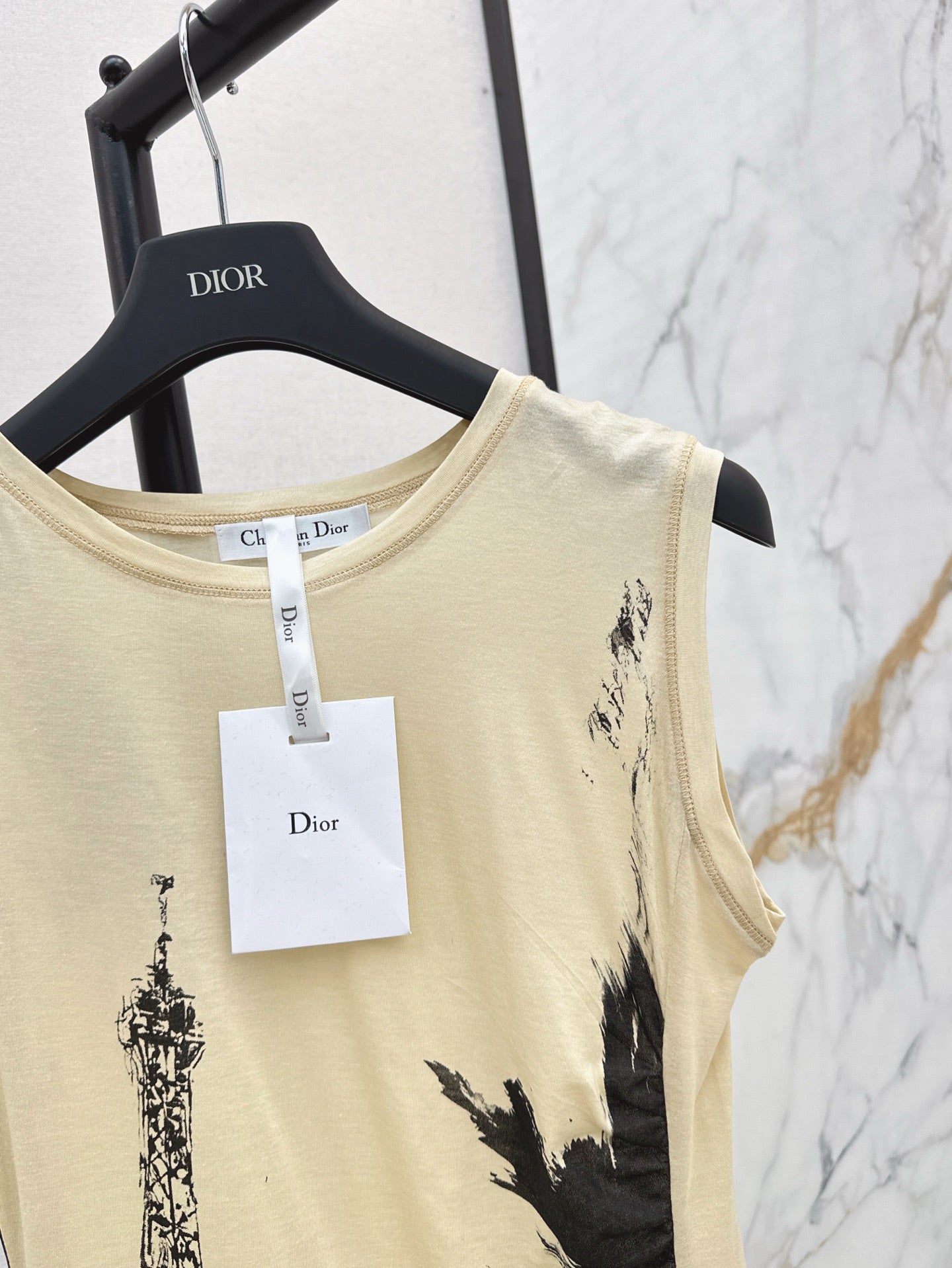 Dio 25ss printed sleeveless