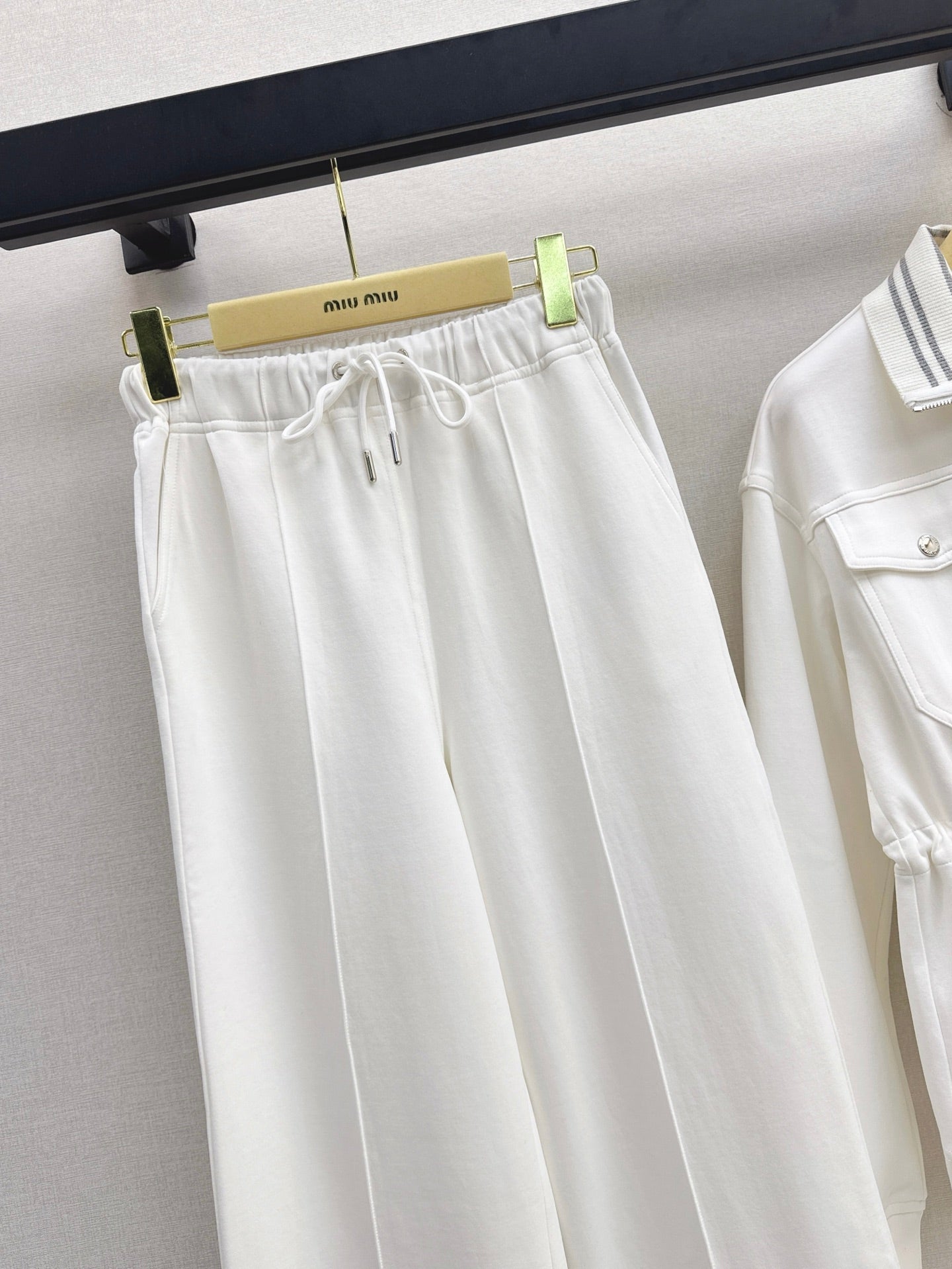 Miu 25ss drawstring tracksuit