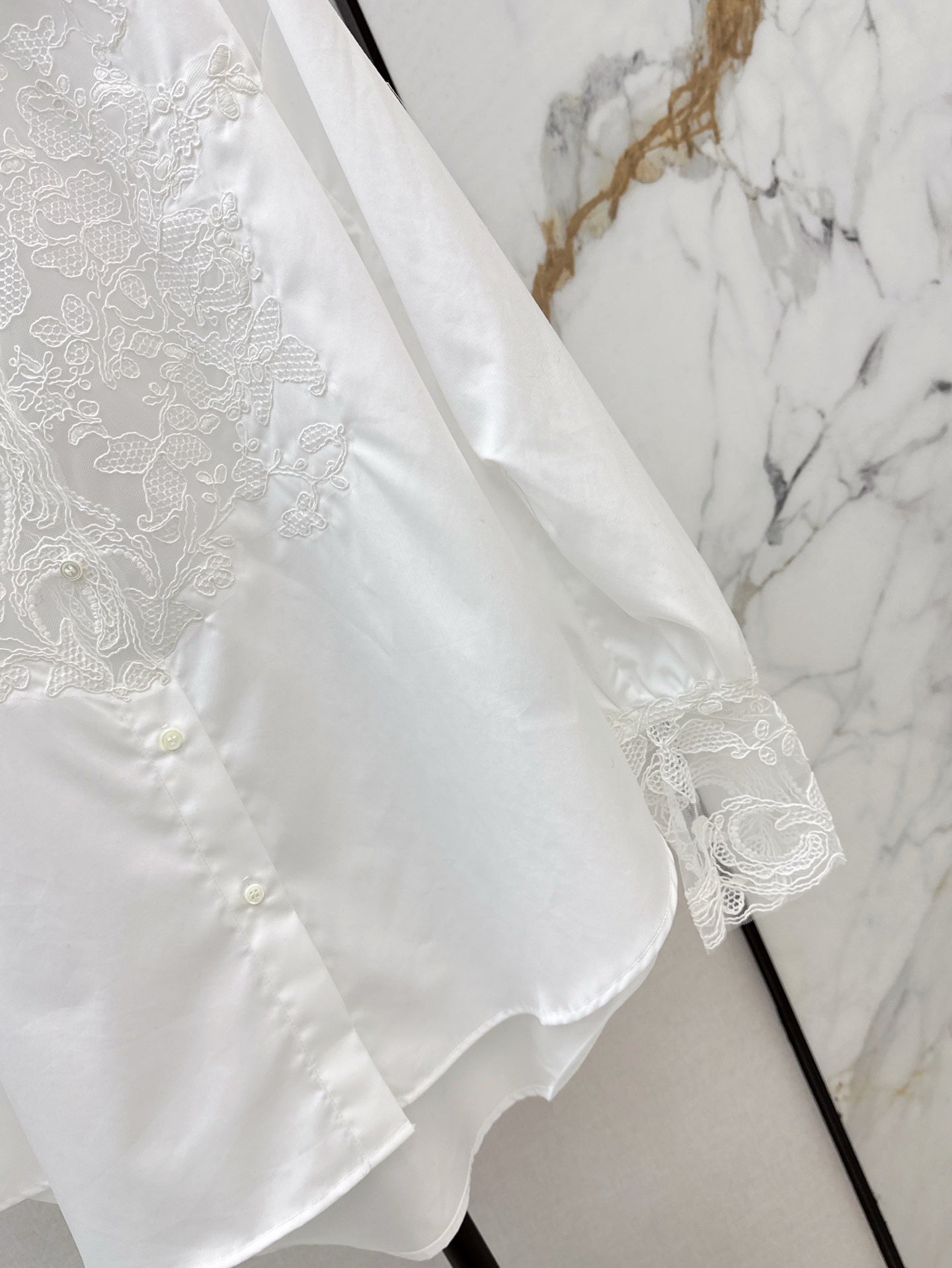 er 25ss lace buttons shirt