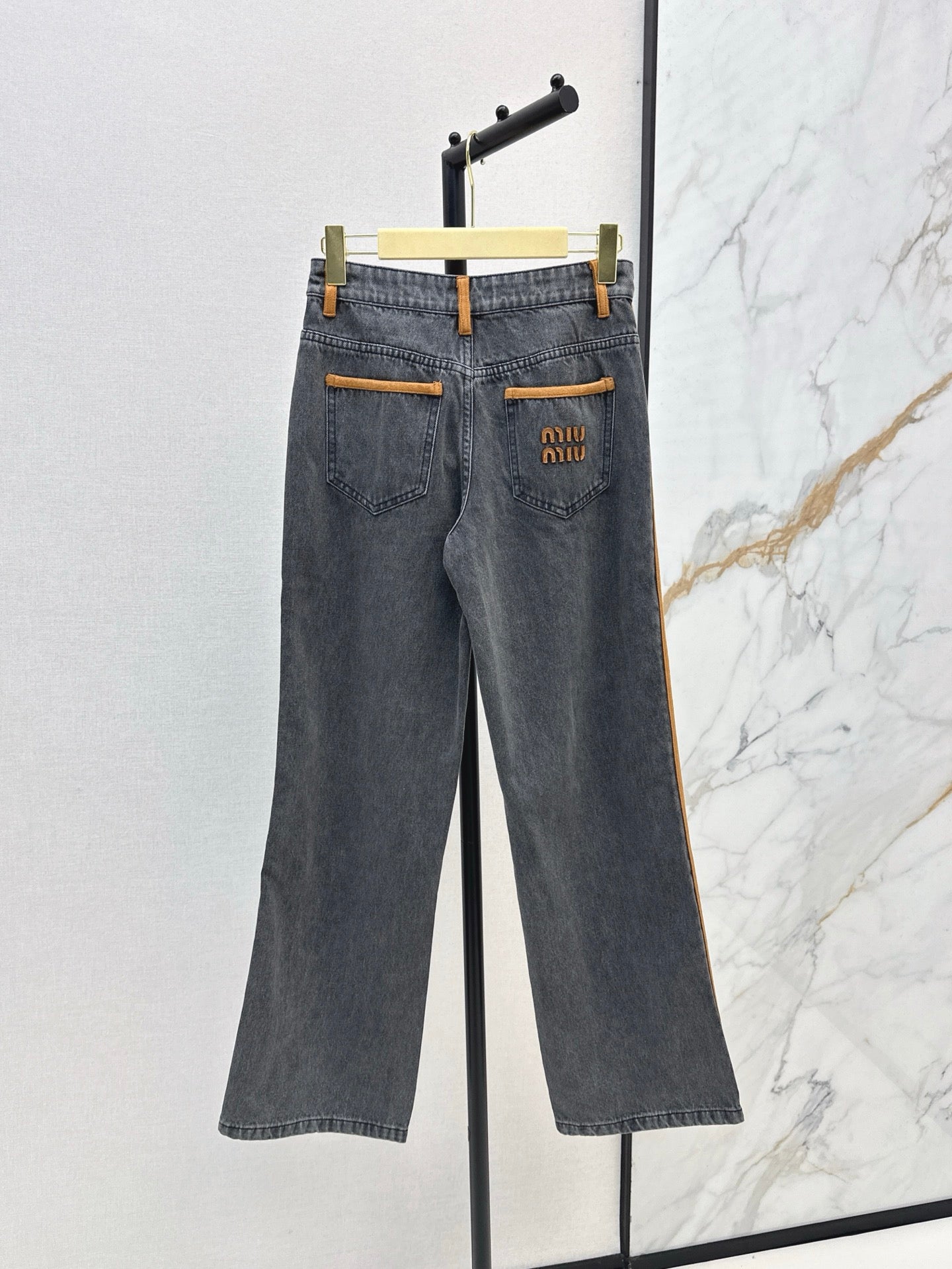 Miu 25ss embroidered jeans