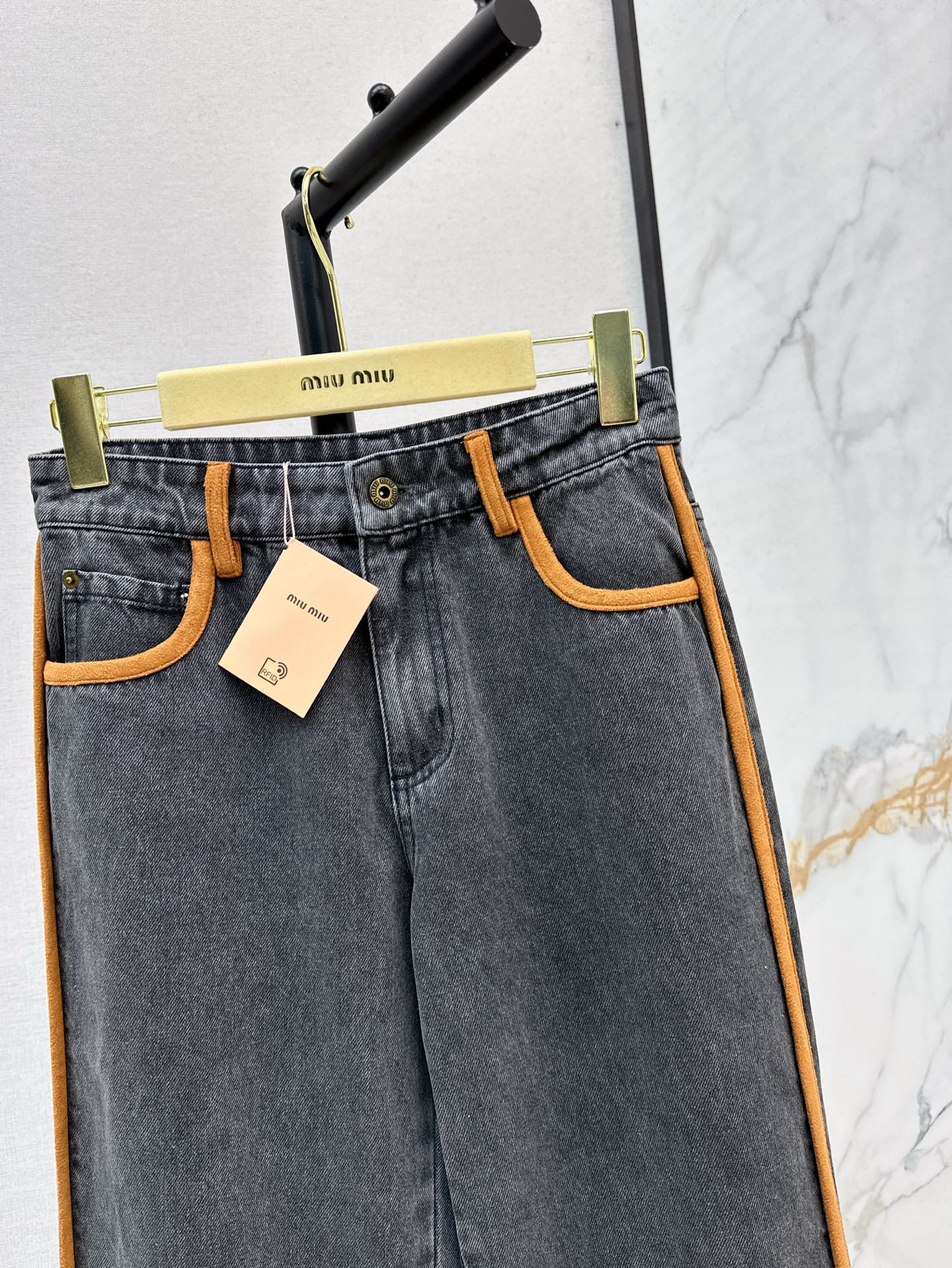 Miu 25ss embroidered jeans
