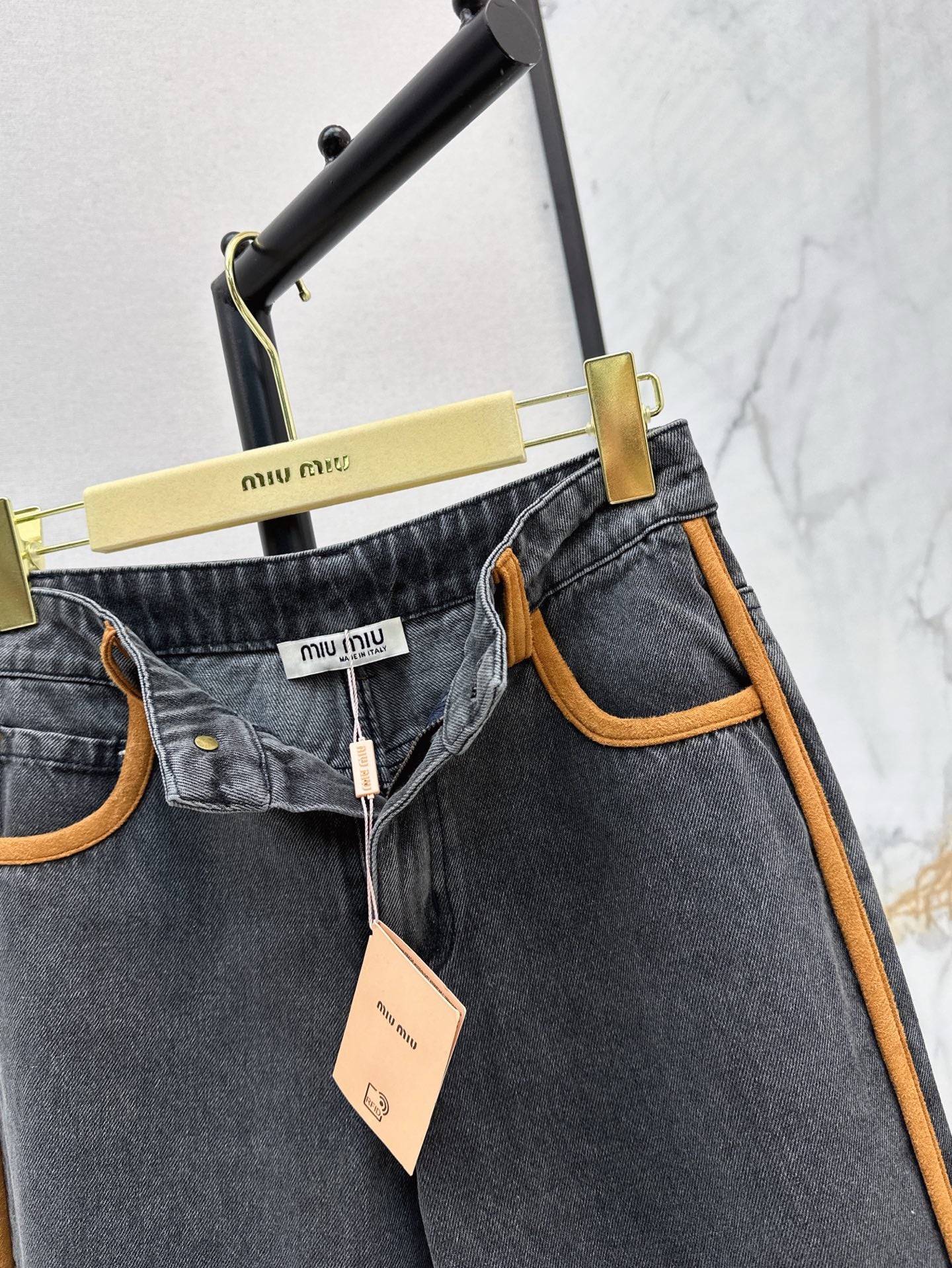 Miu 25ss embroidered jeans
