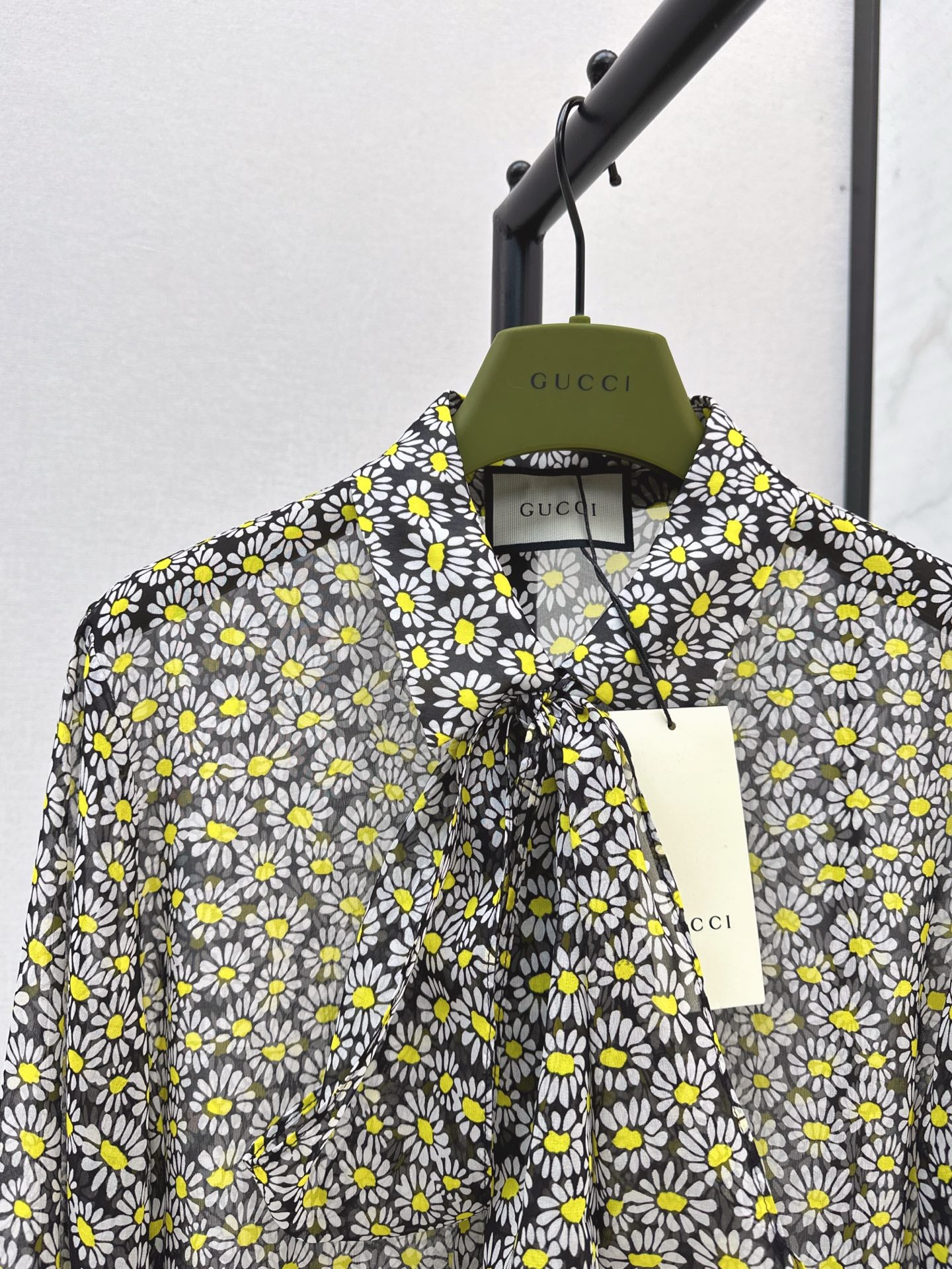 guc 25ss Silk printed shirt